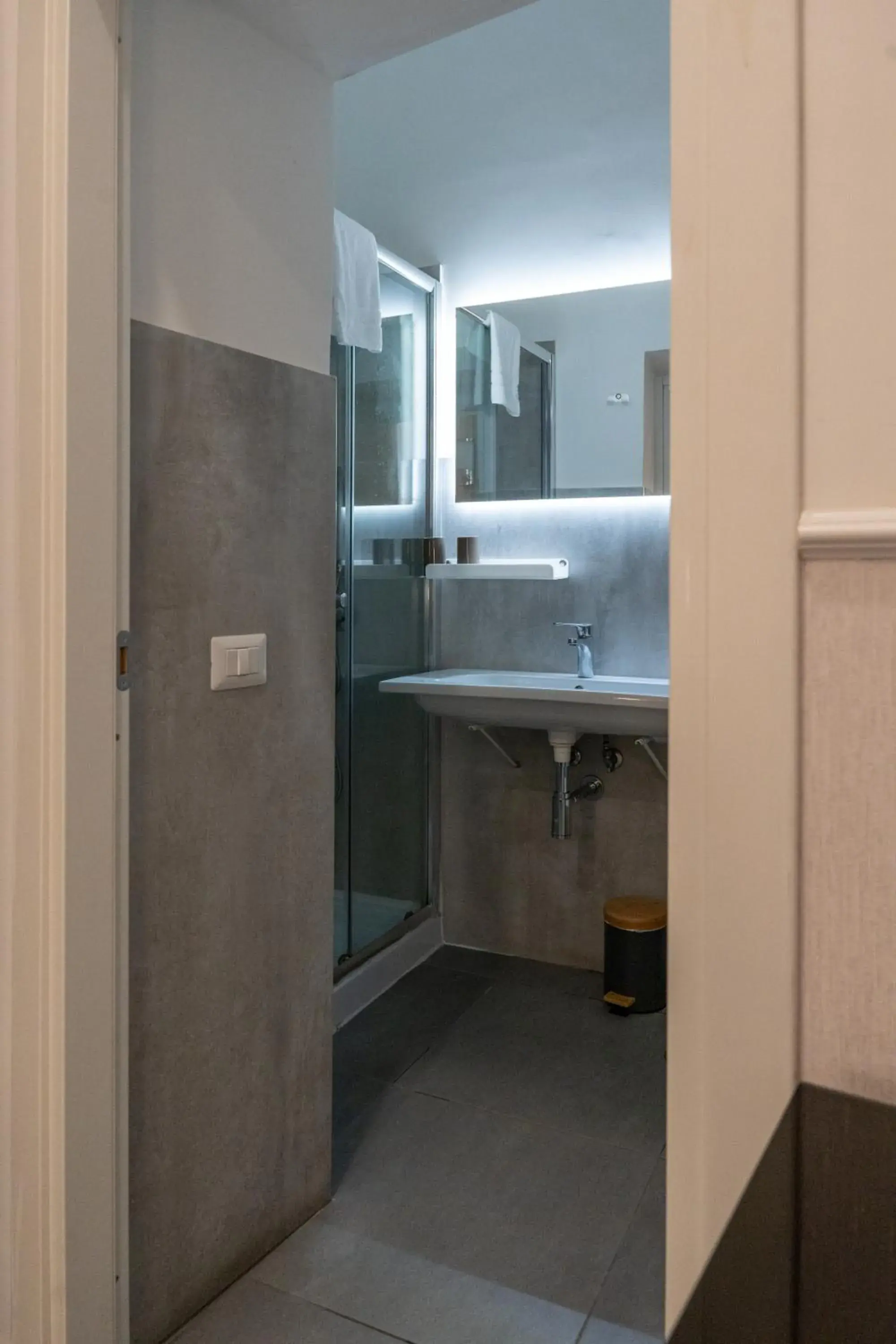 Economy Double Room in Hotel San Michele Economy Double Room in Hotel San Michele