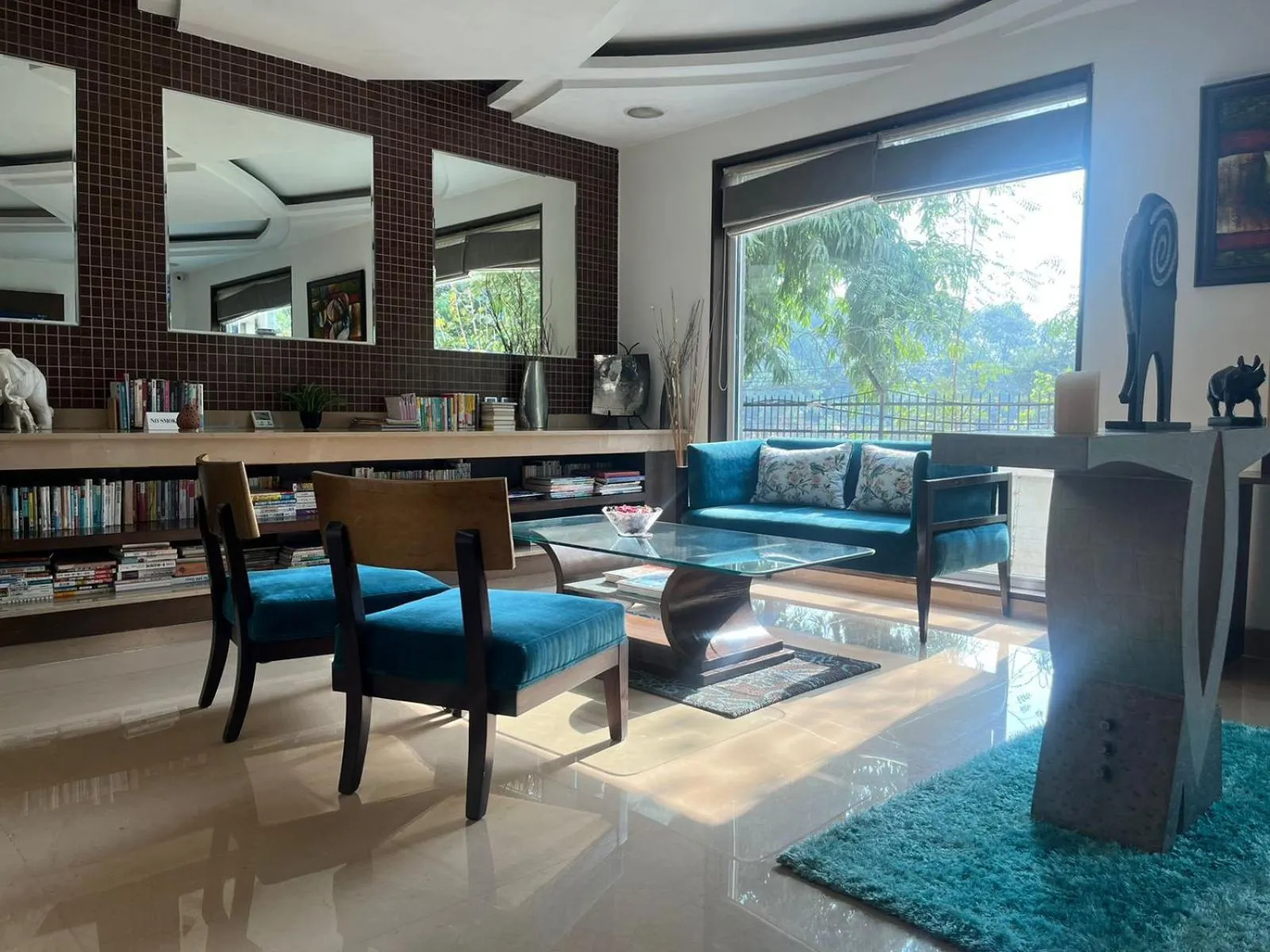 Seating area in YUHI MANSIONS-A Boutique Hotel