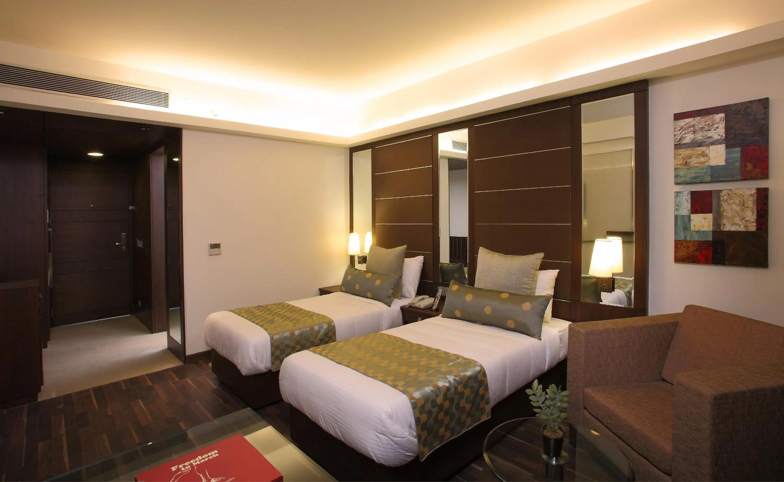 Bed in YUHI MANSIONS-A Boutique Hotel