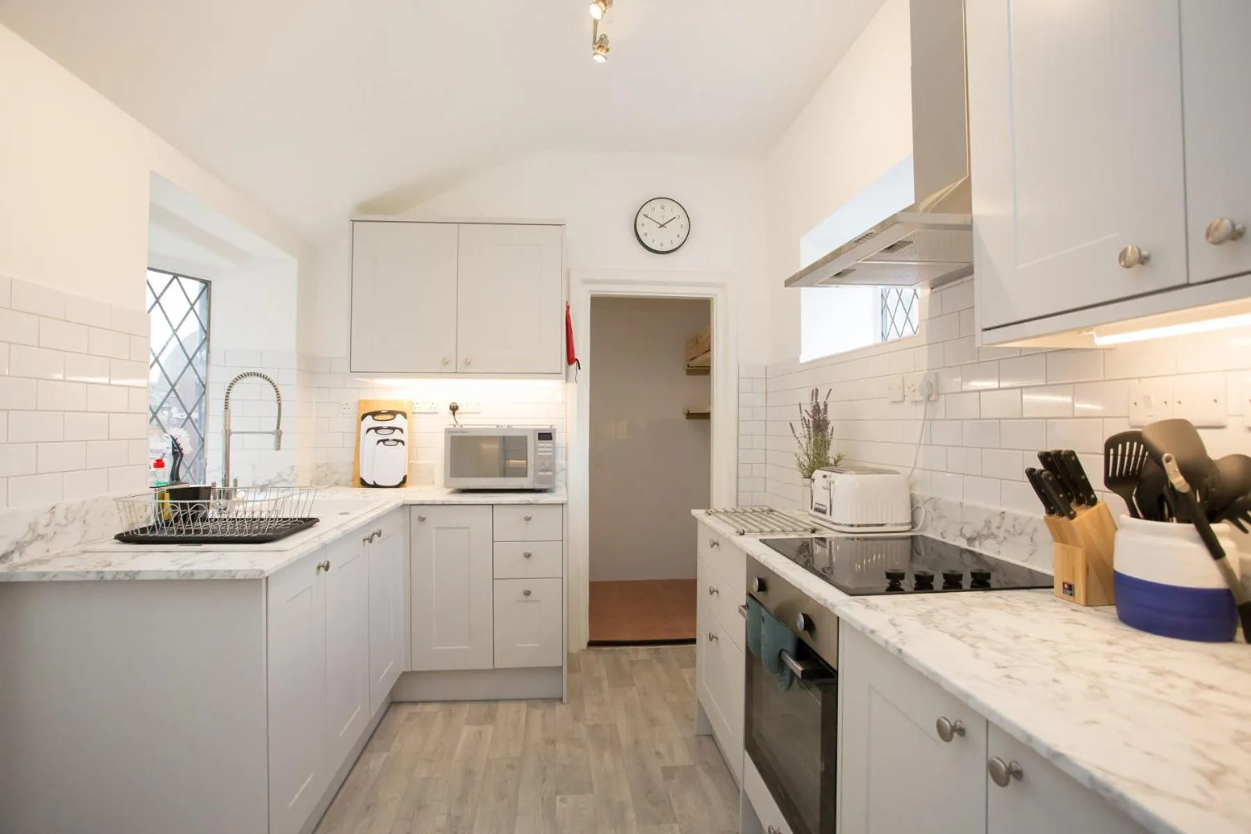 Kitchen or kitchenette in The Old Coastguard House