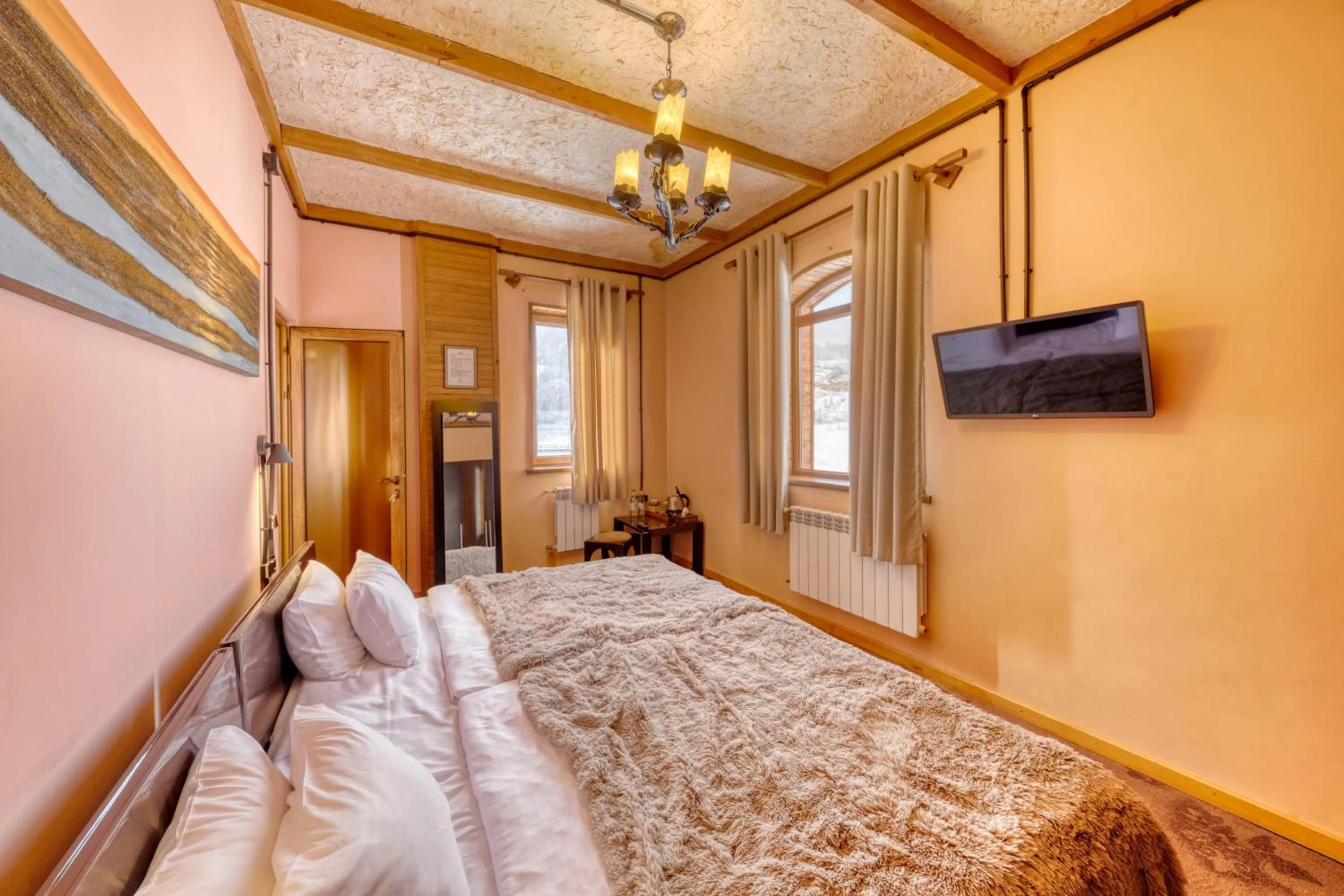 Bed in Alpine Castle Hotel