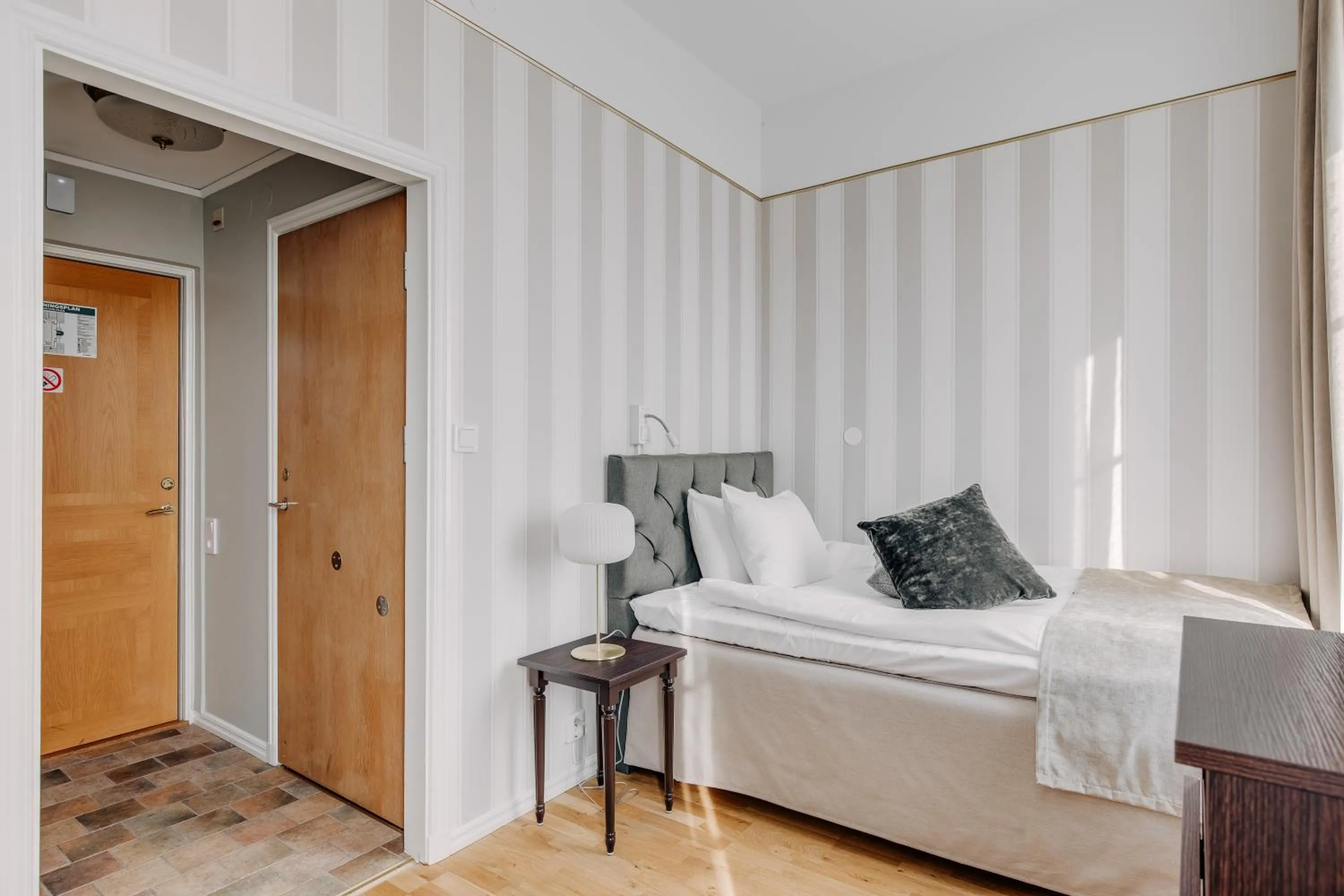 Bed in Skara Stadshotell