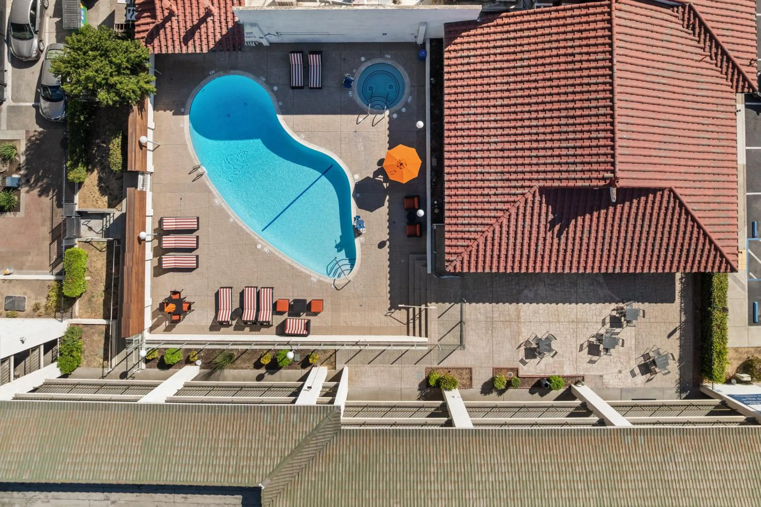 Bird's eye view in Vagabond Inn Executive Old Town