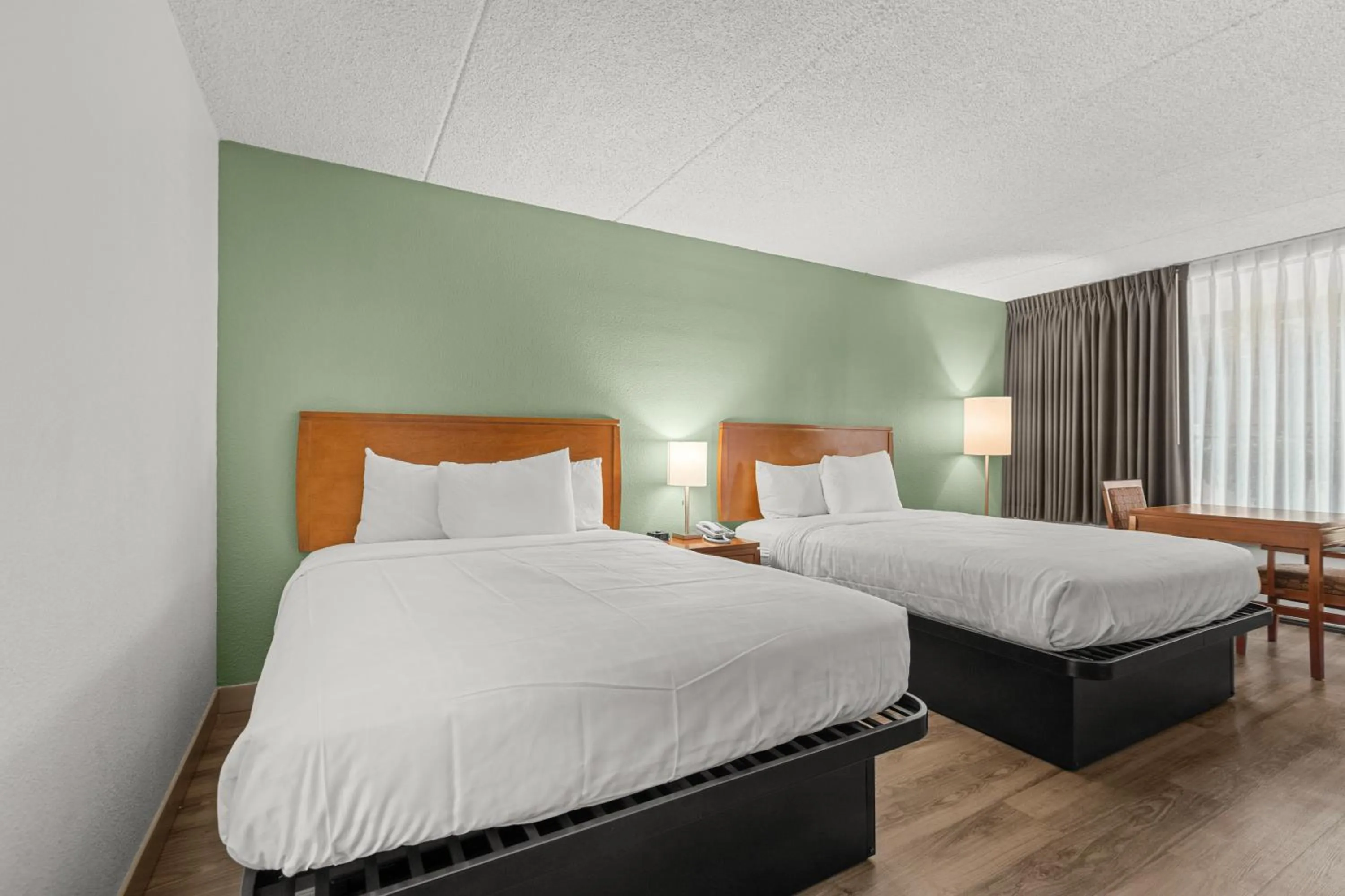 Bed in Vagabond Inn Executive Old Town