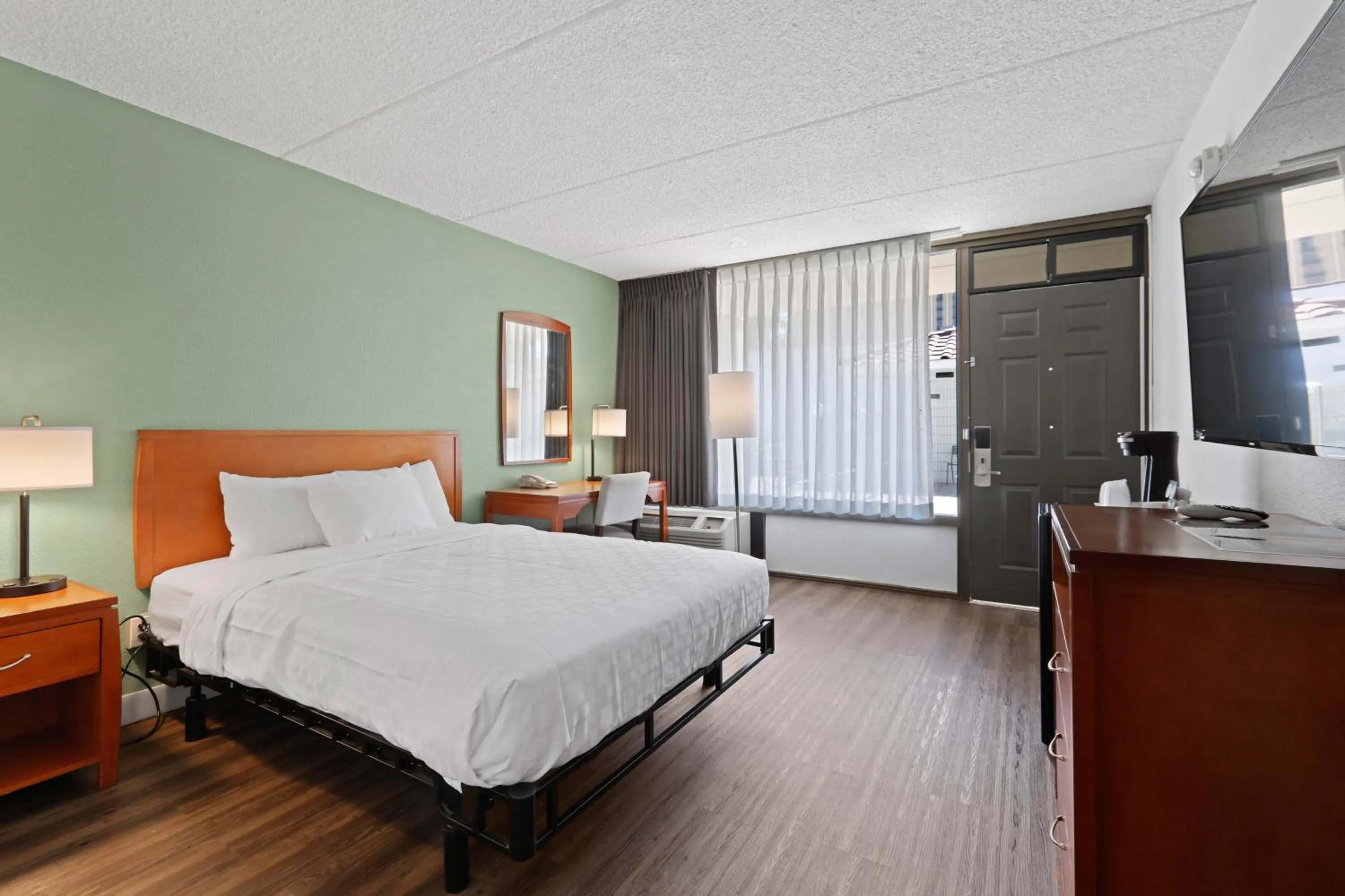 Bed in Vagabond Inn Executive Old Town