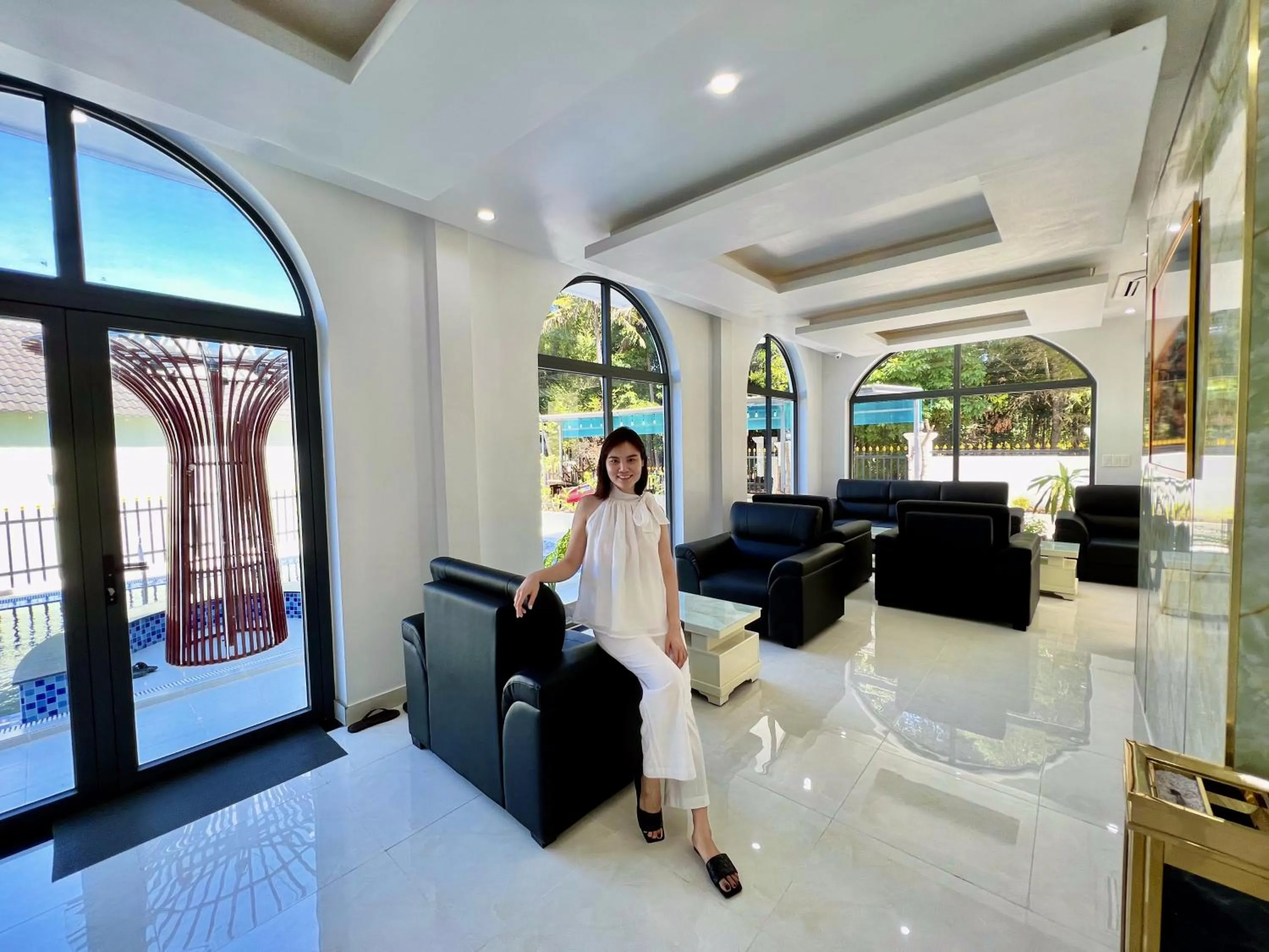 People in Dương Đông Hotel