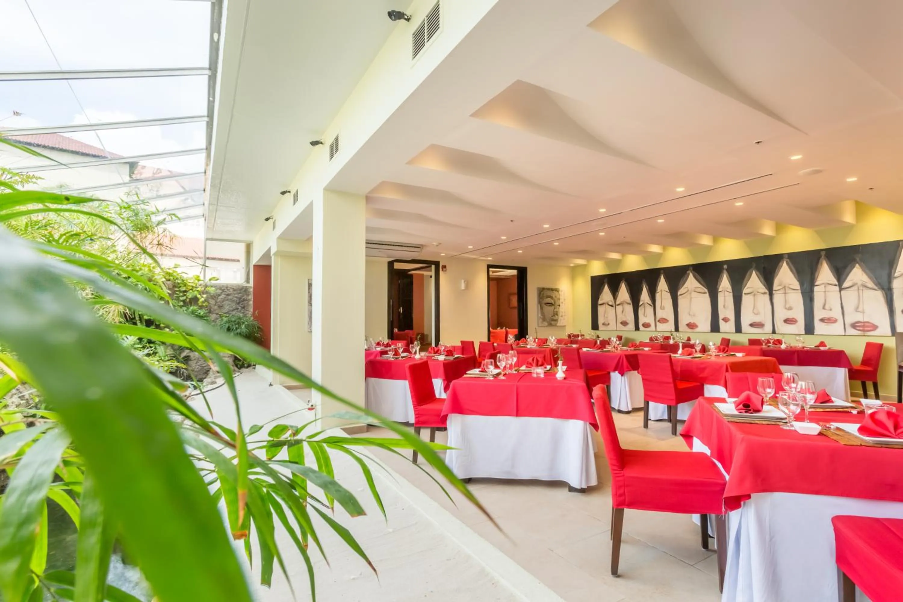 Dinner in Barceló Aruba - All Inclusive