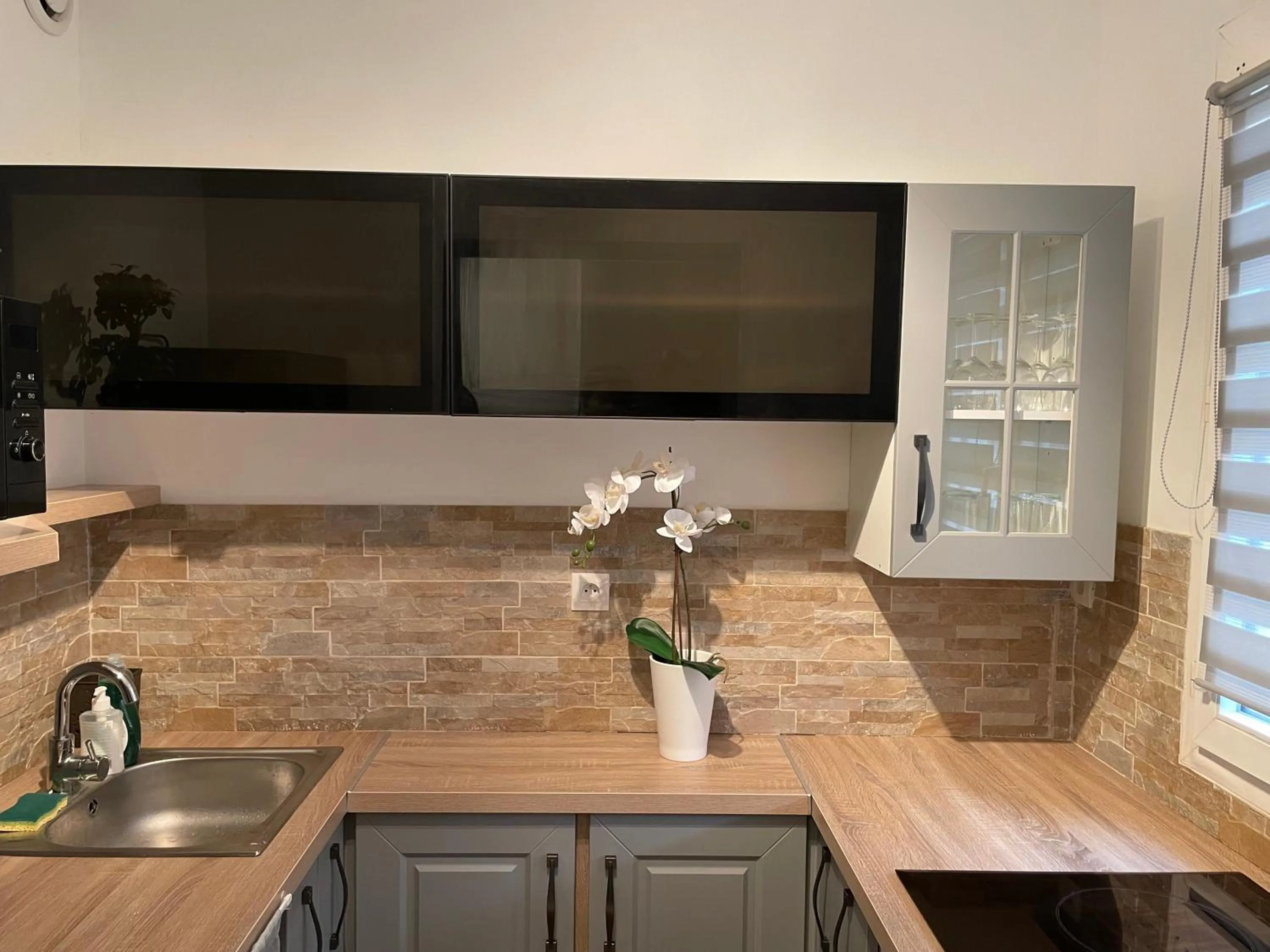 Kitchen or kitchenette in Studio cosy à 10 minutes de Disneyland Paris