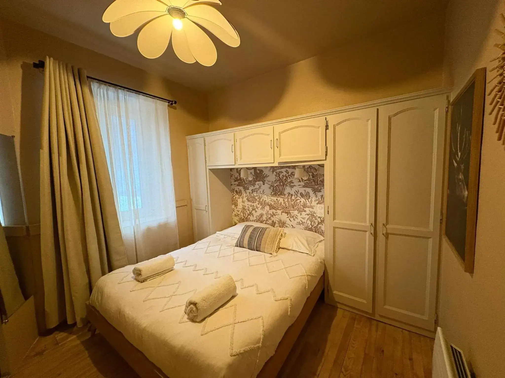 Standard Suite with Private Bathroom and Private Toilets in La Petite Auberge Standard Suite with Private Bathroom and Private Toilets in La Petite Auberge