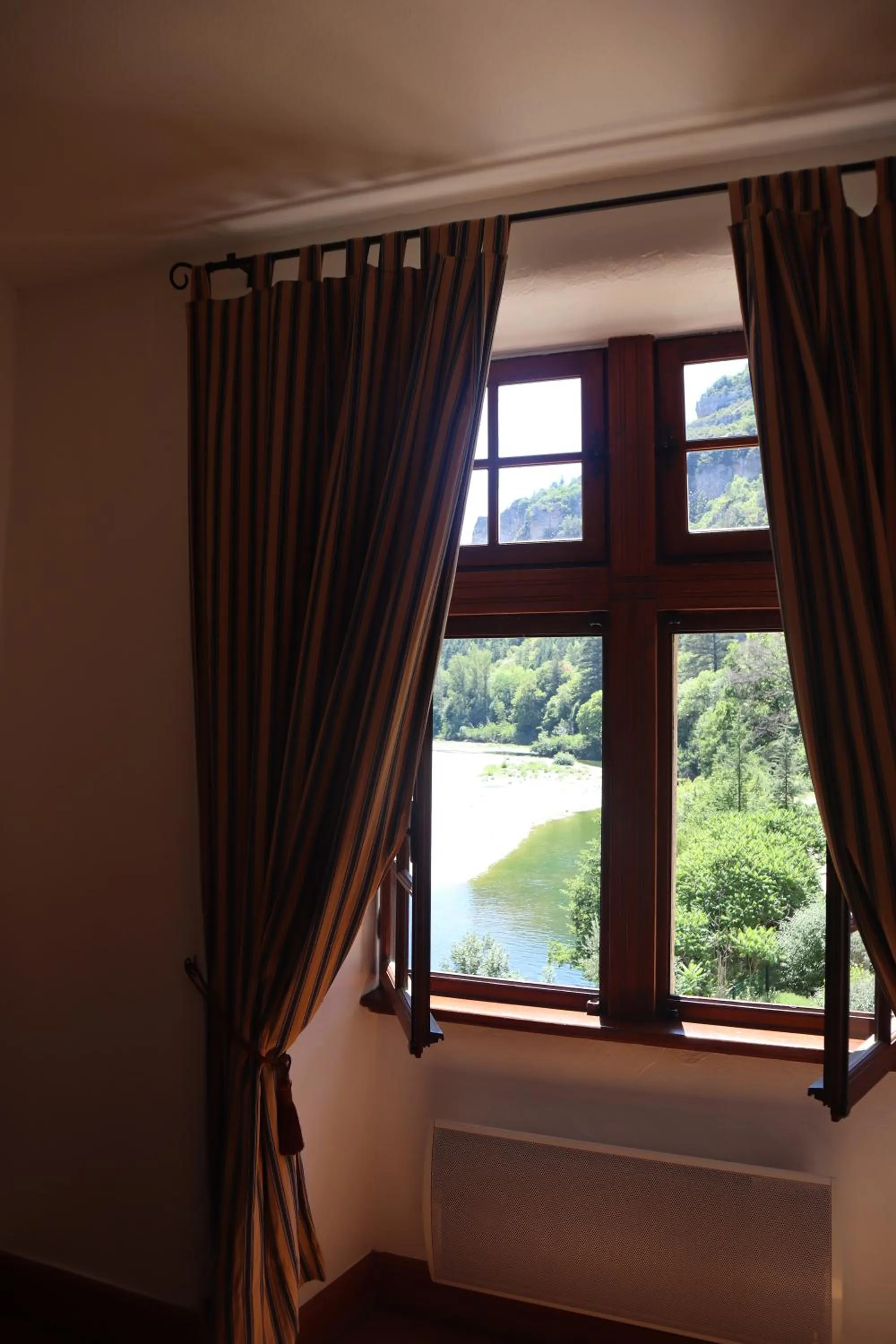 Garden view, Bed in Château De La Caze Piscine & Spa - Ste Enimie