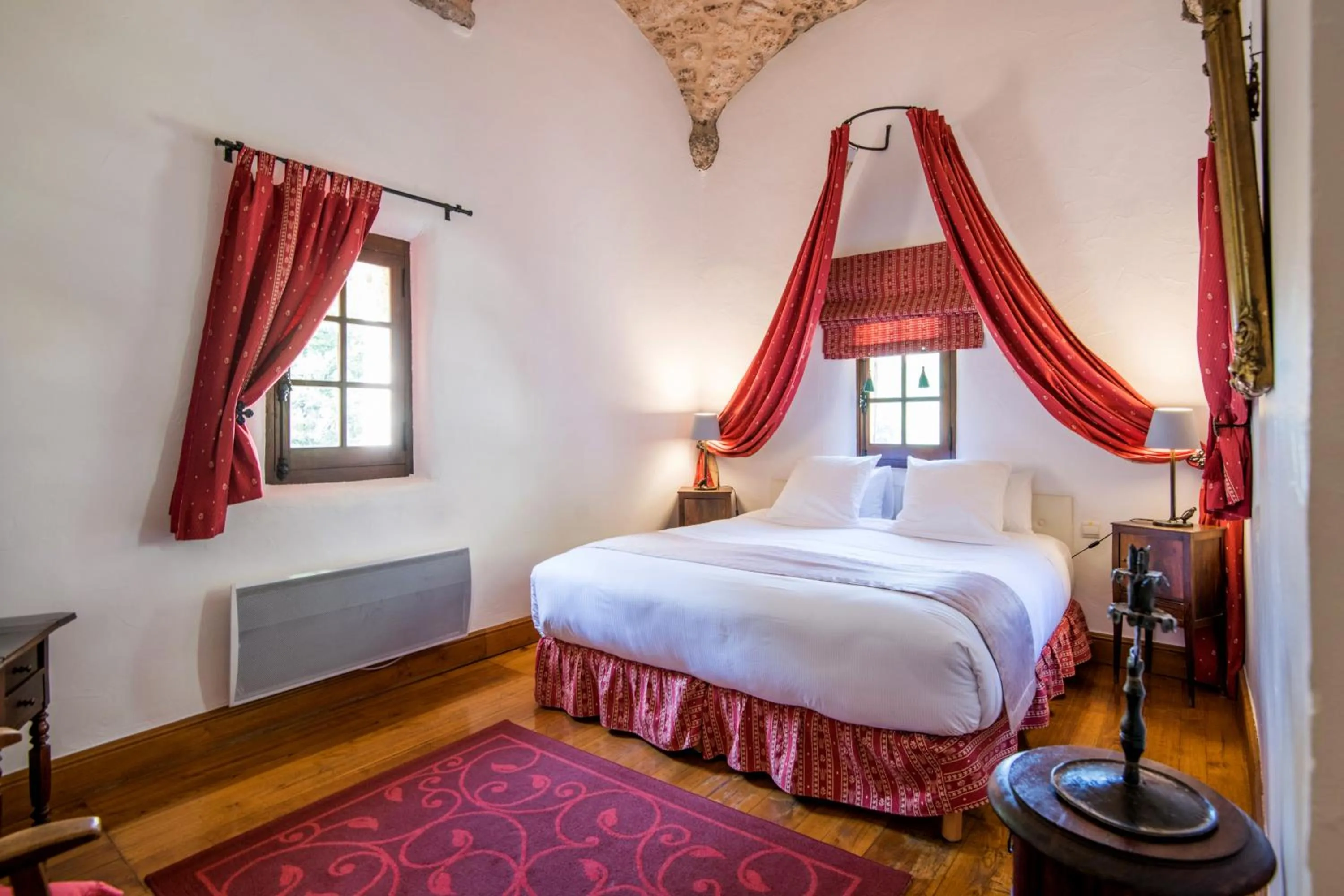 Bed in Château De La Caze Piscine & Spa - Ste Enimie