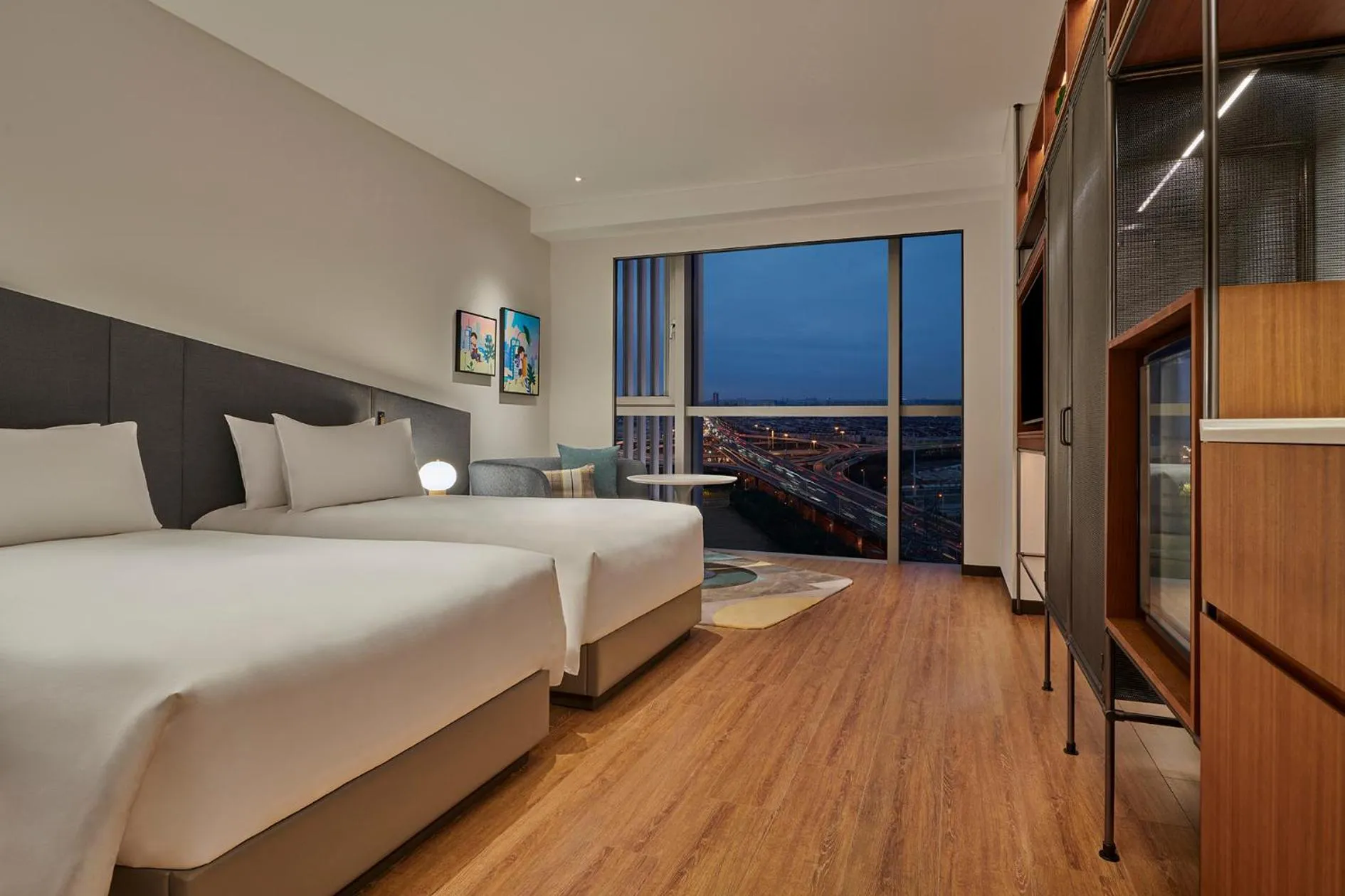 Photo of the whole room, Bed in Artyzen Habitat Qiantan Shanghai