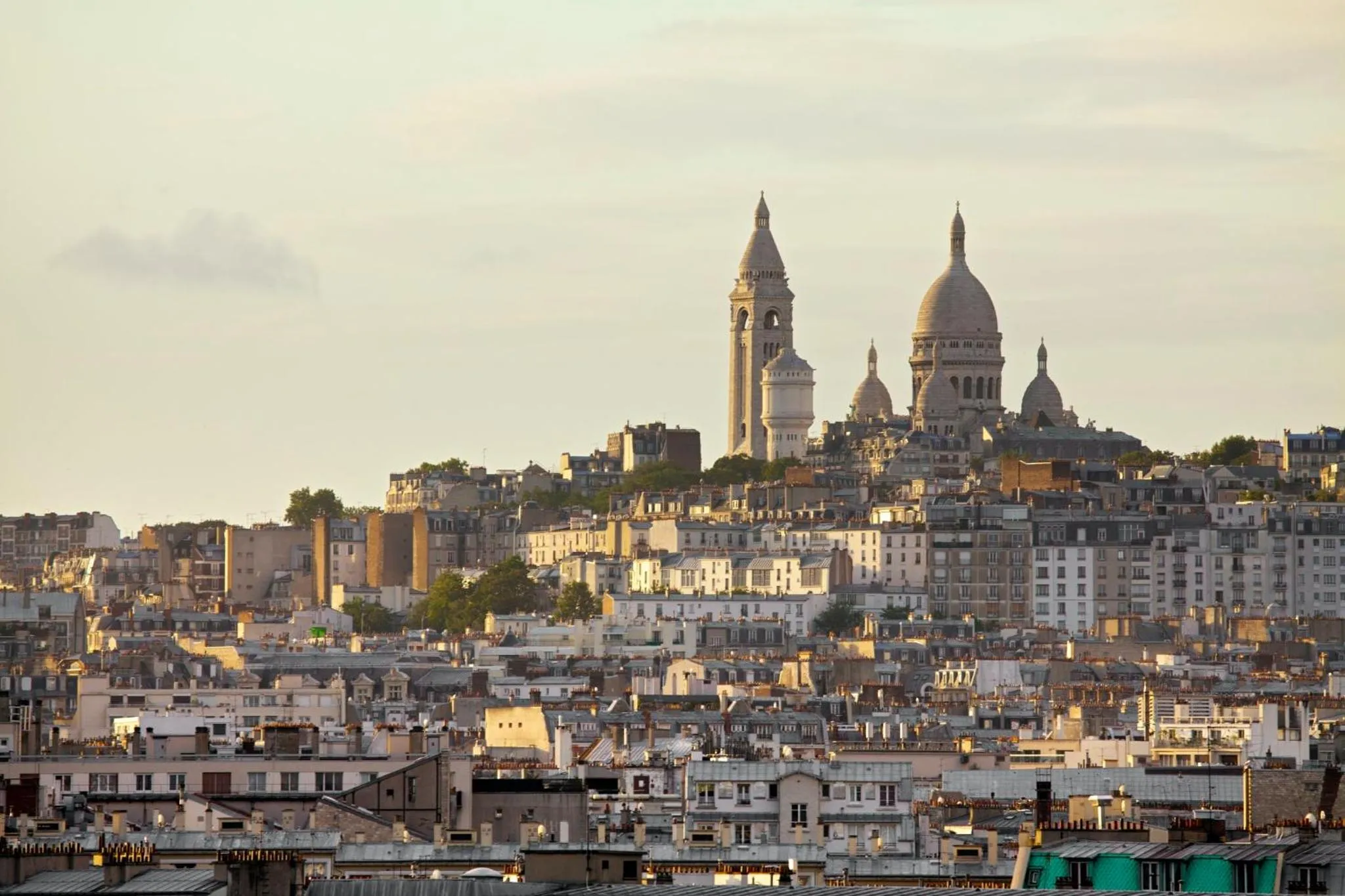 Property building in Voco Paris - Porte de Clichy