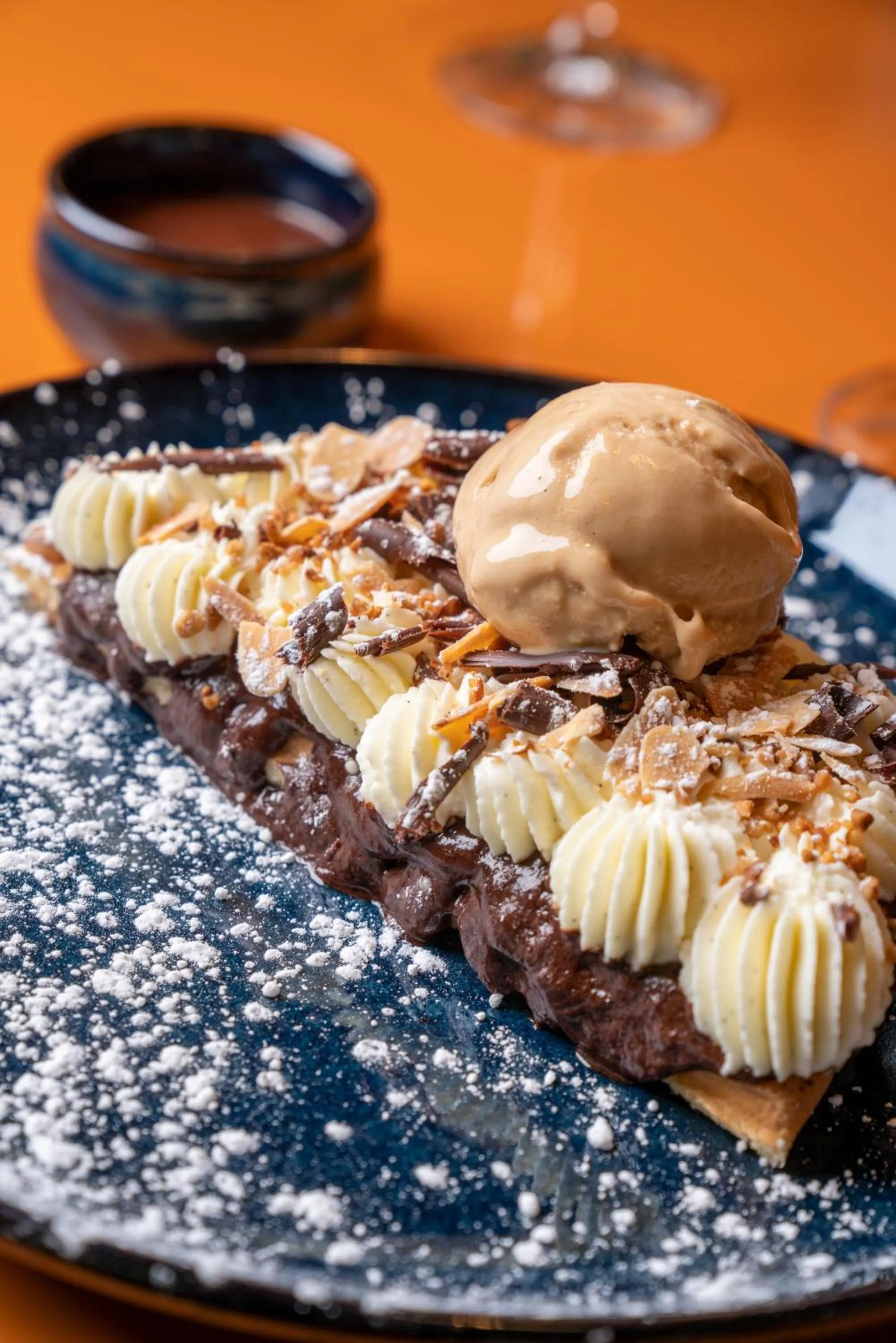 Restaurant/places to eat in Voco Paris - Porte de Clichy