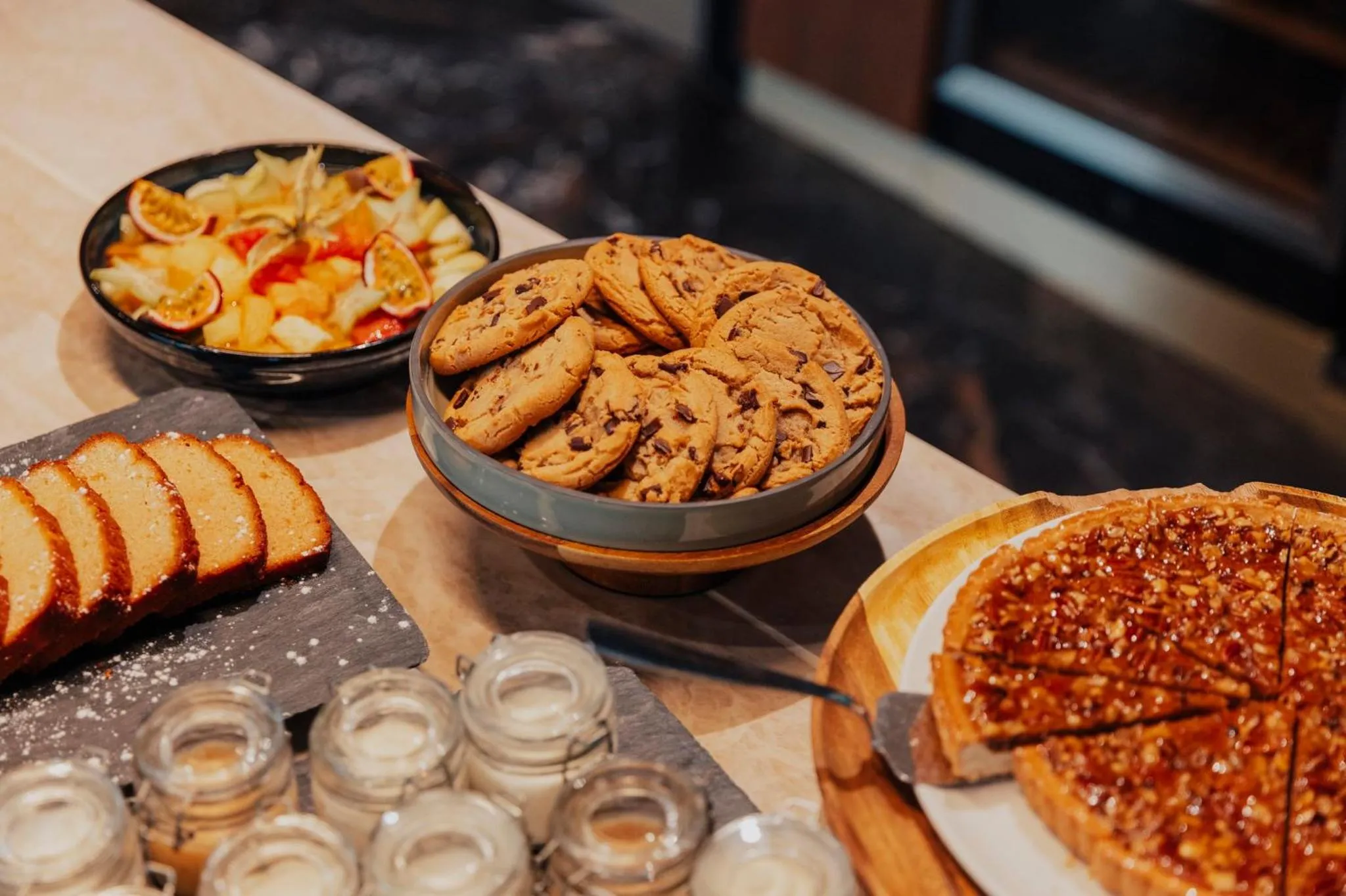 Restaurant/places to eat in Voco Paris - Porte de Clichy