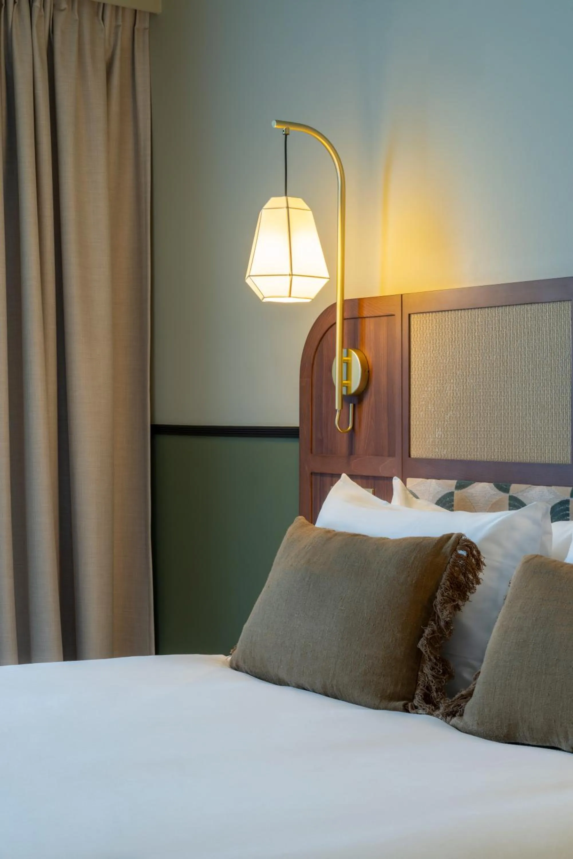 Bed in Voco Paris - Porte de Clichy