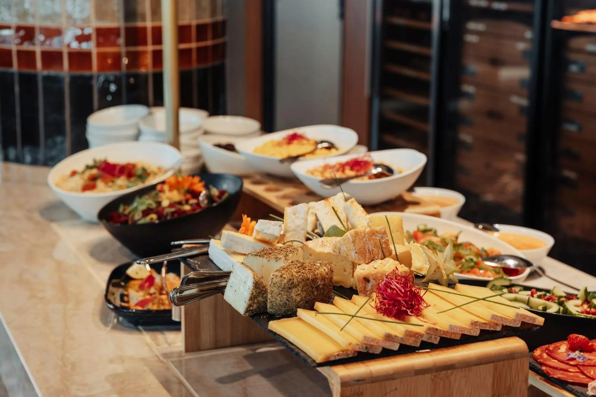 Restaurant/places to eat in Voco Paris - Porte de Clichy