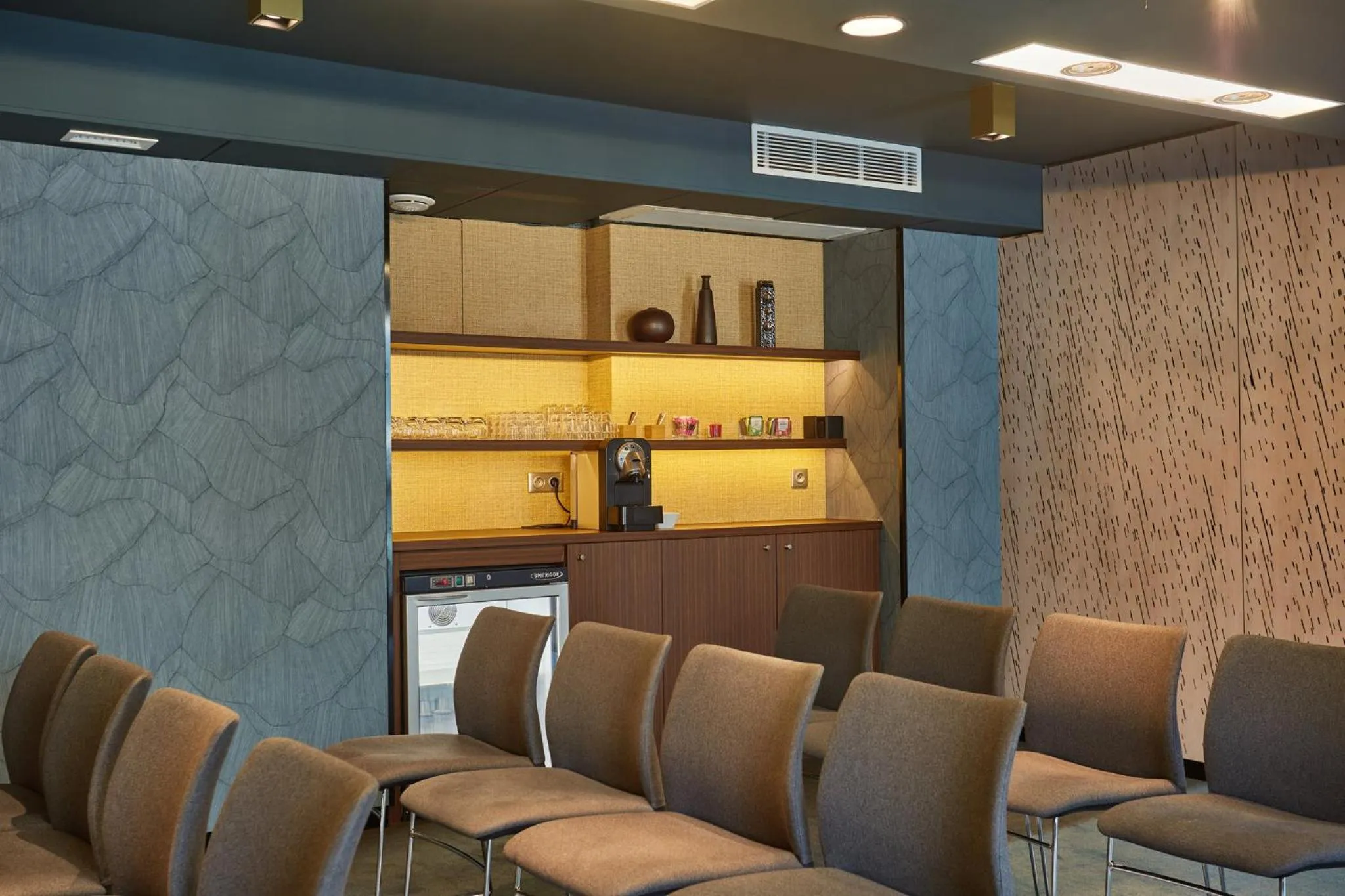 Meeting/conference room in Voco Paris - Porte de Clichy