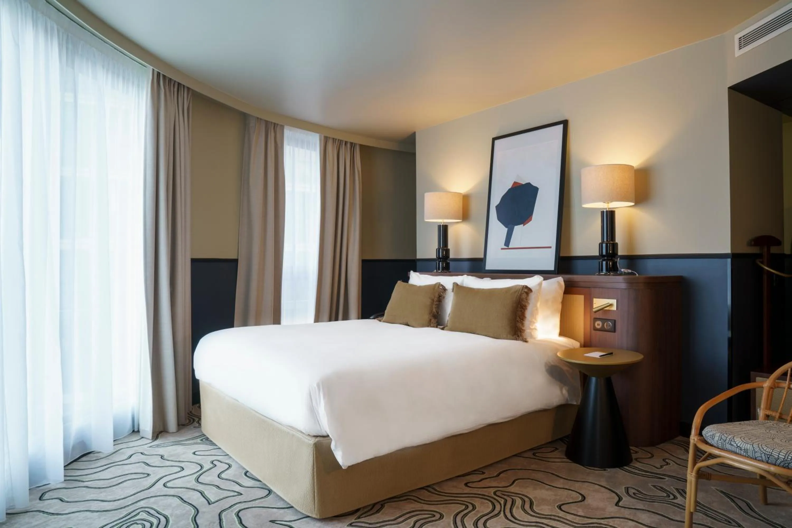 Bed in Voco Paris - Porte de Clichy