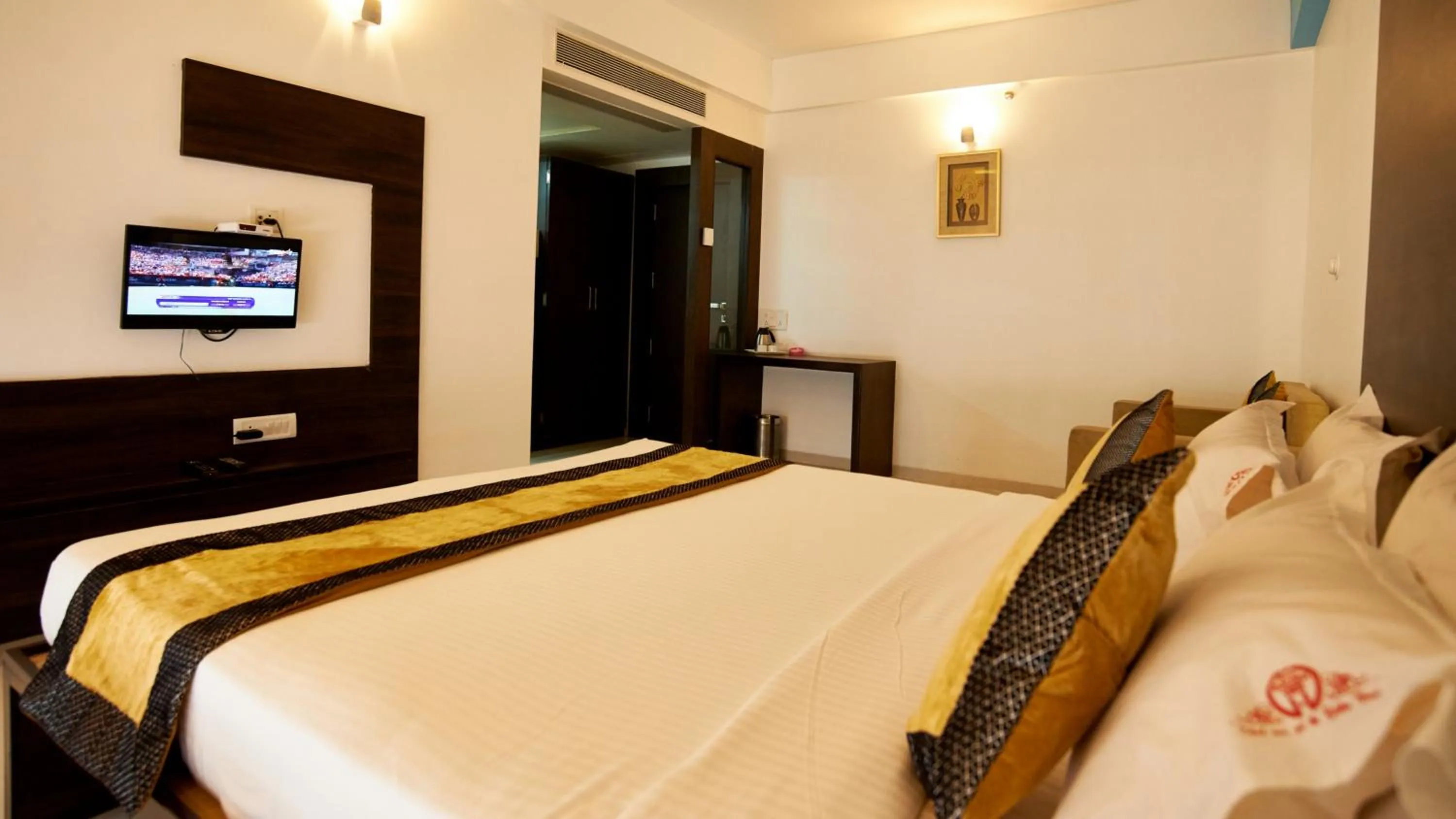 Bedroom, Bed in HOTEL SAI NISARG