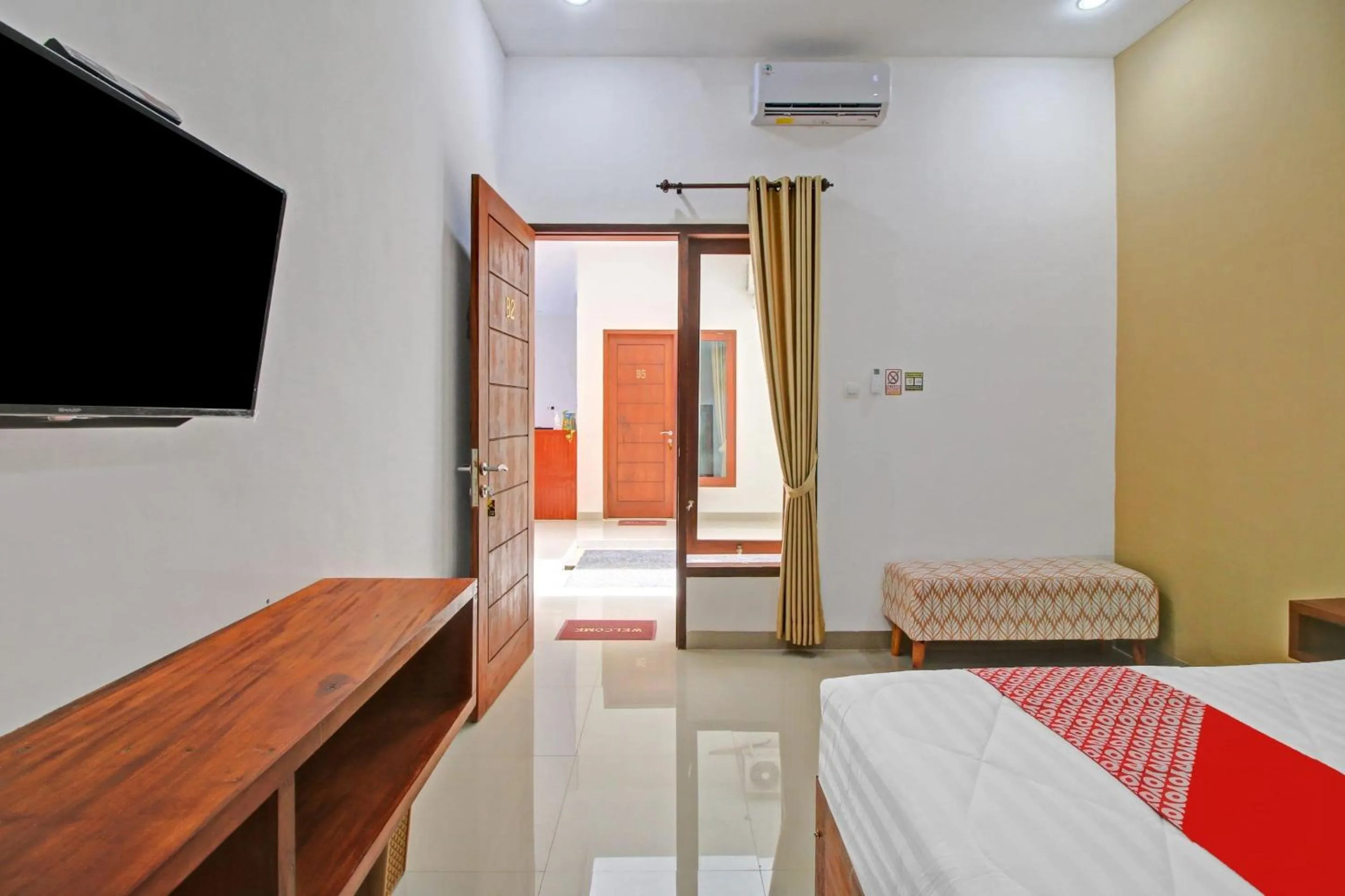 Bedroom, Bed in Hotel O Madania Guesthouse Syariah