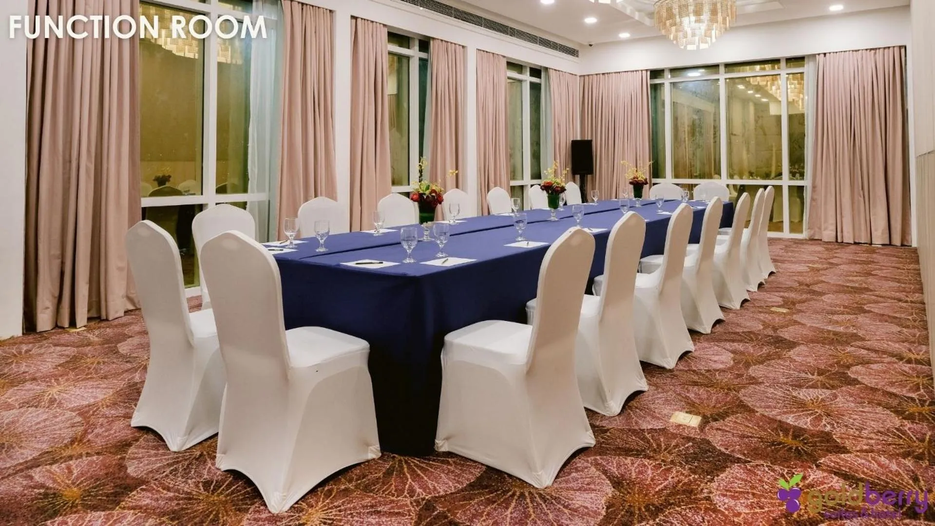 Business facilities in Goldberry Suites and Hotel Cebu