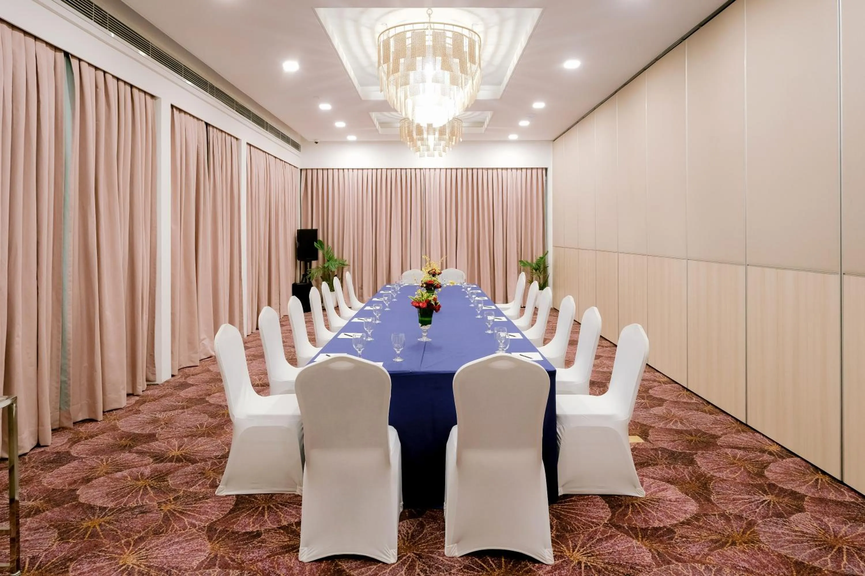 Meeting/conference room in Goldberry Suites and Hotel Cebu