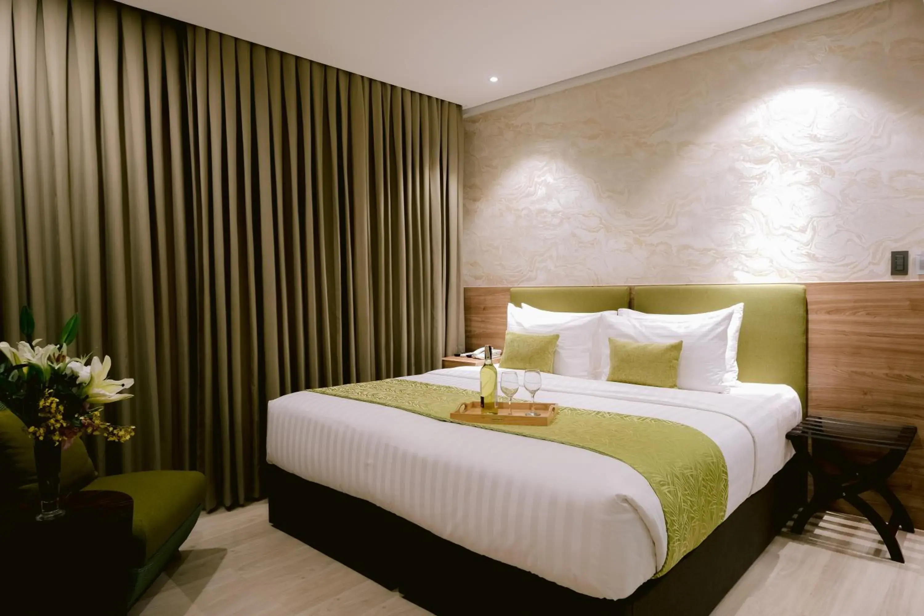 Goldberry Suites and Hotel Cebu Goldberry Suites and Hotel Cebu