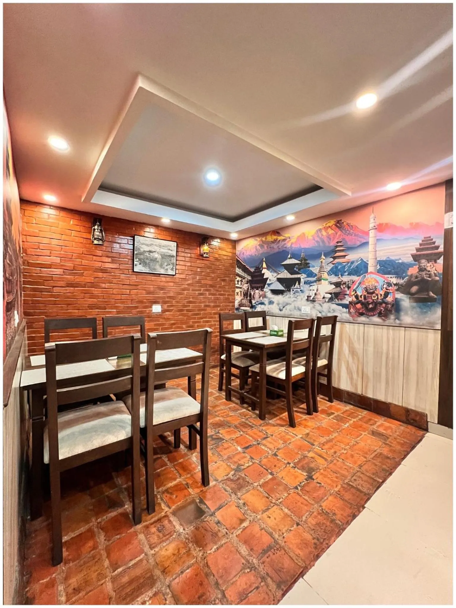 Restaurant/places to eat in Satkar Boutique Home