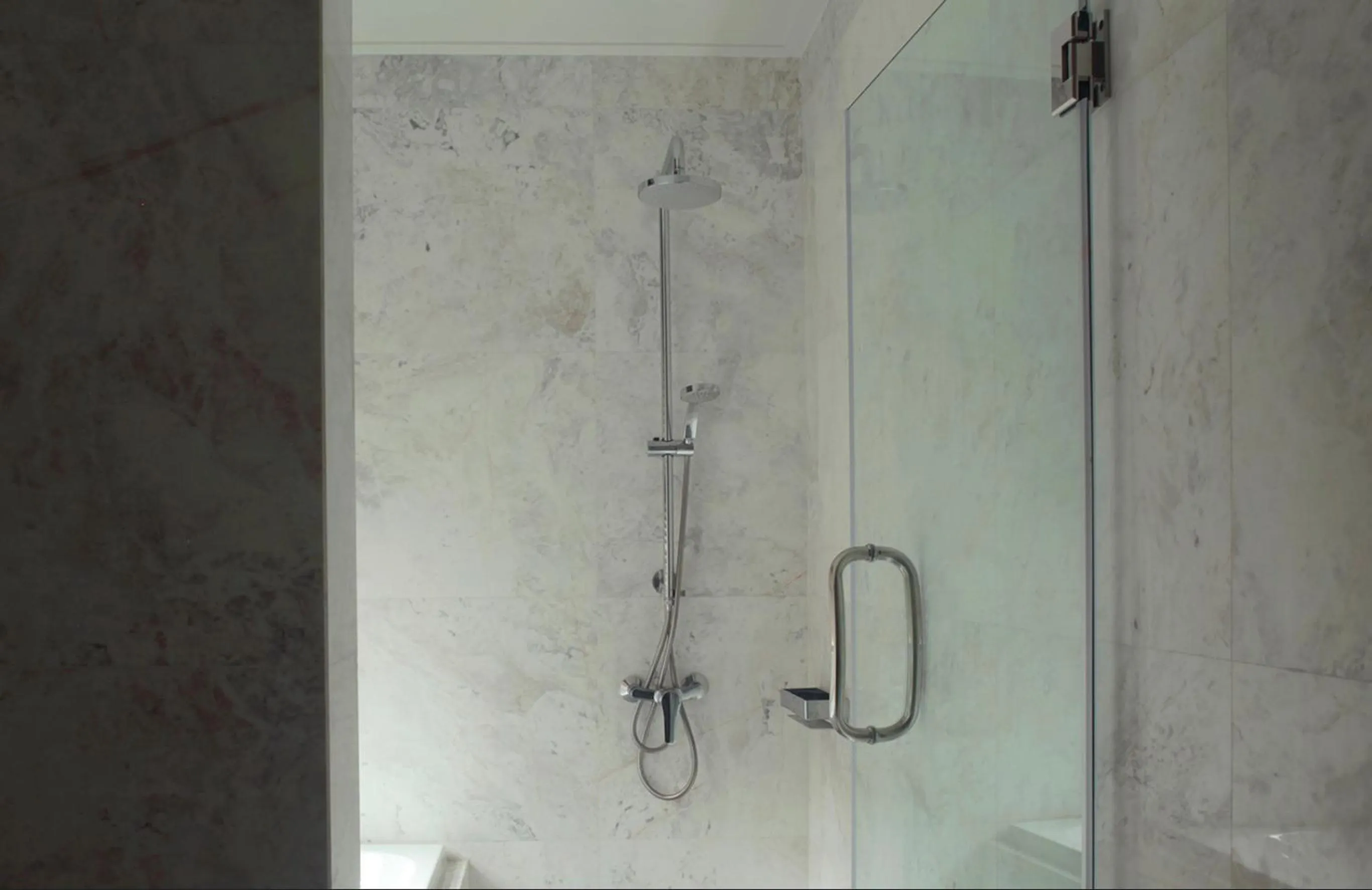 Bathroom in Baanrincome