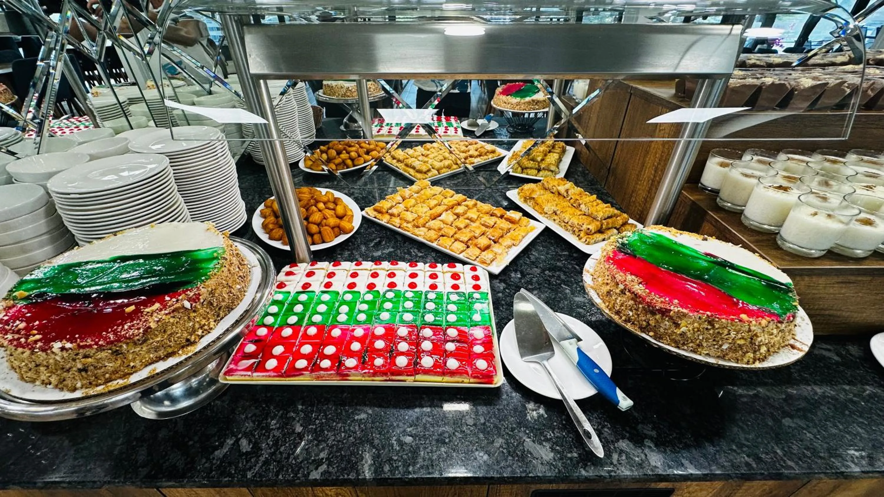 Restaurant/places to eat in Queen Nelly Park