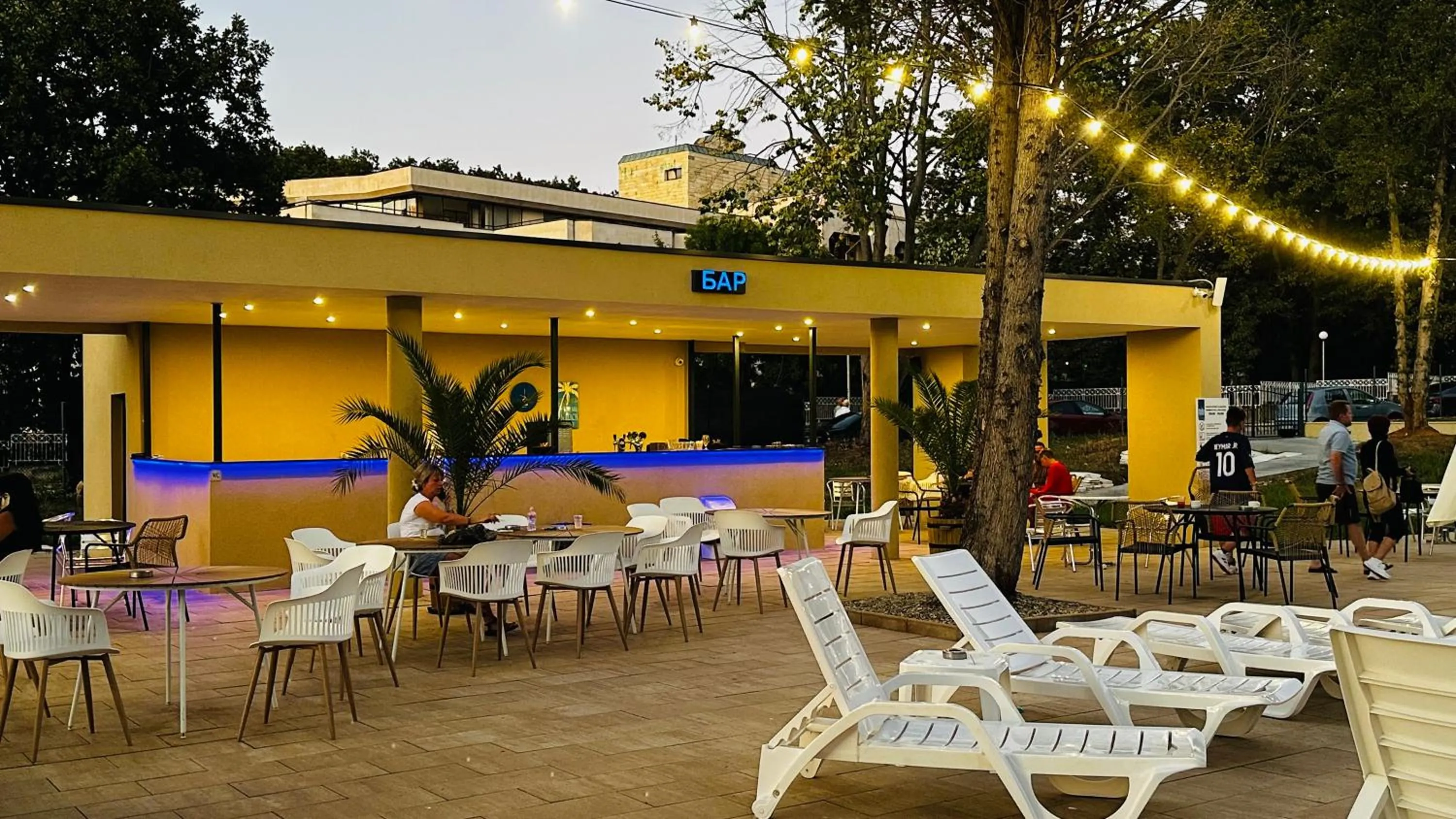 Lounge or bar in Queen Nelly Park