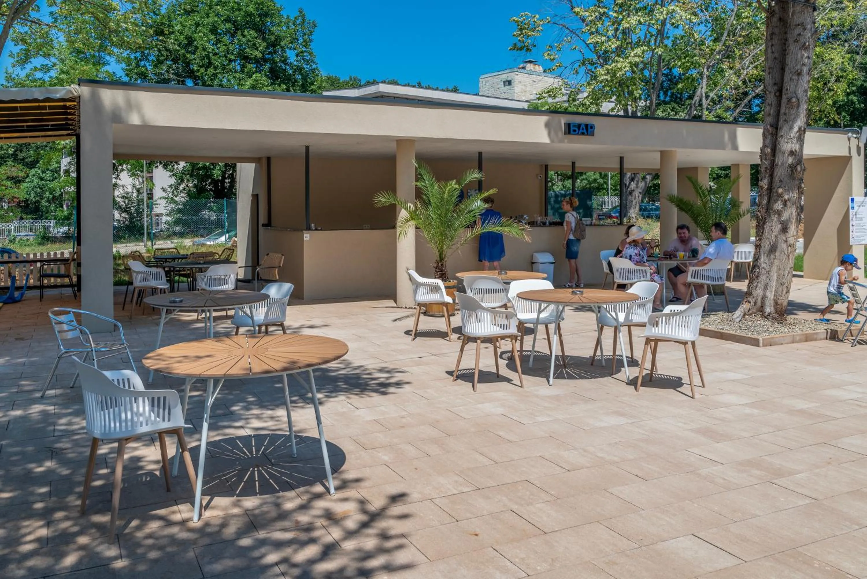 Lounge or bar in Queen Nelly Park