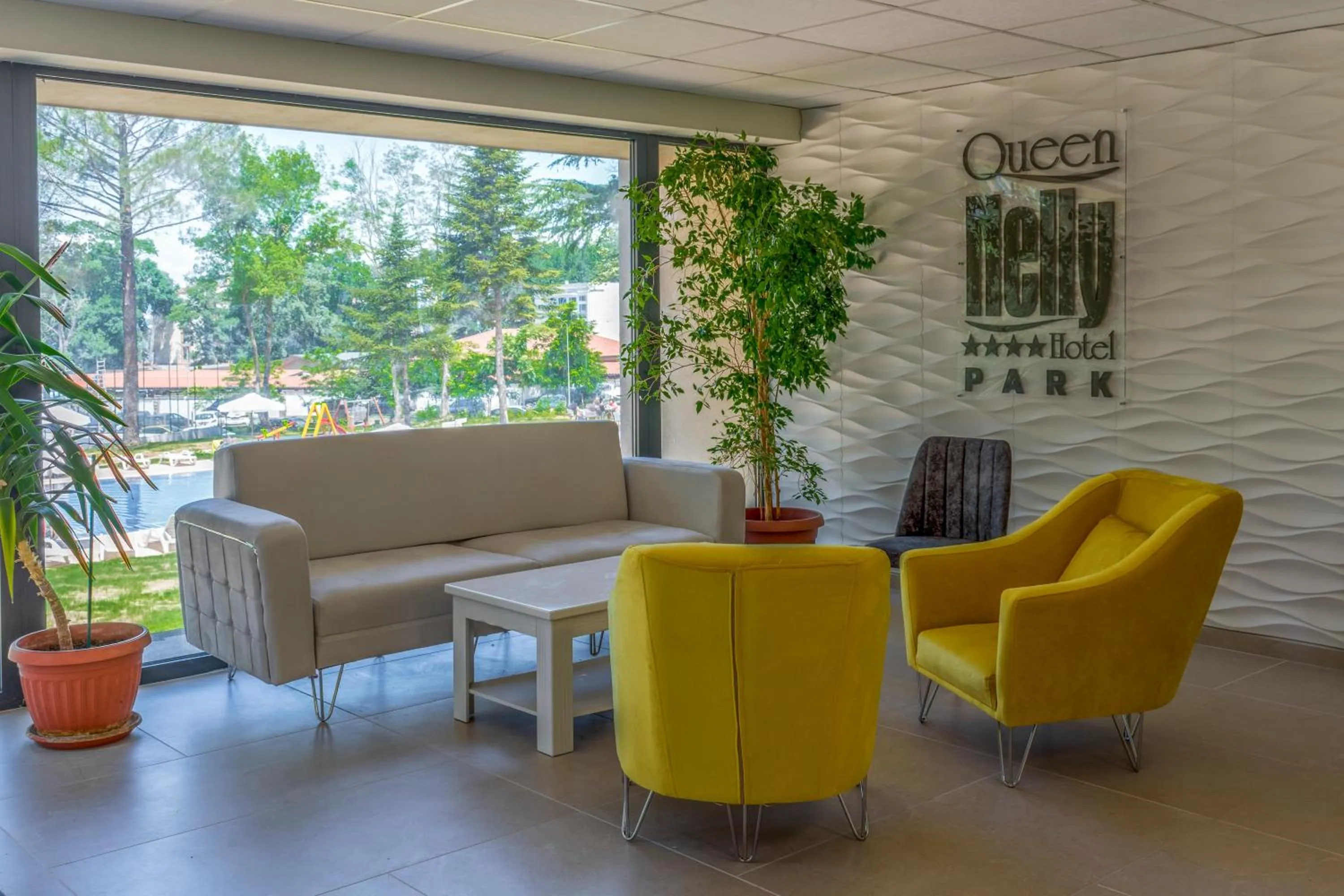 Lobby or reception in Queen Nelly Park