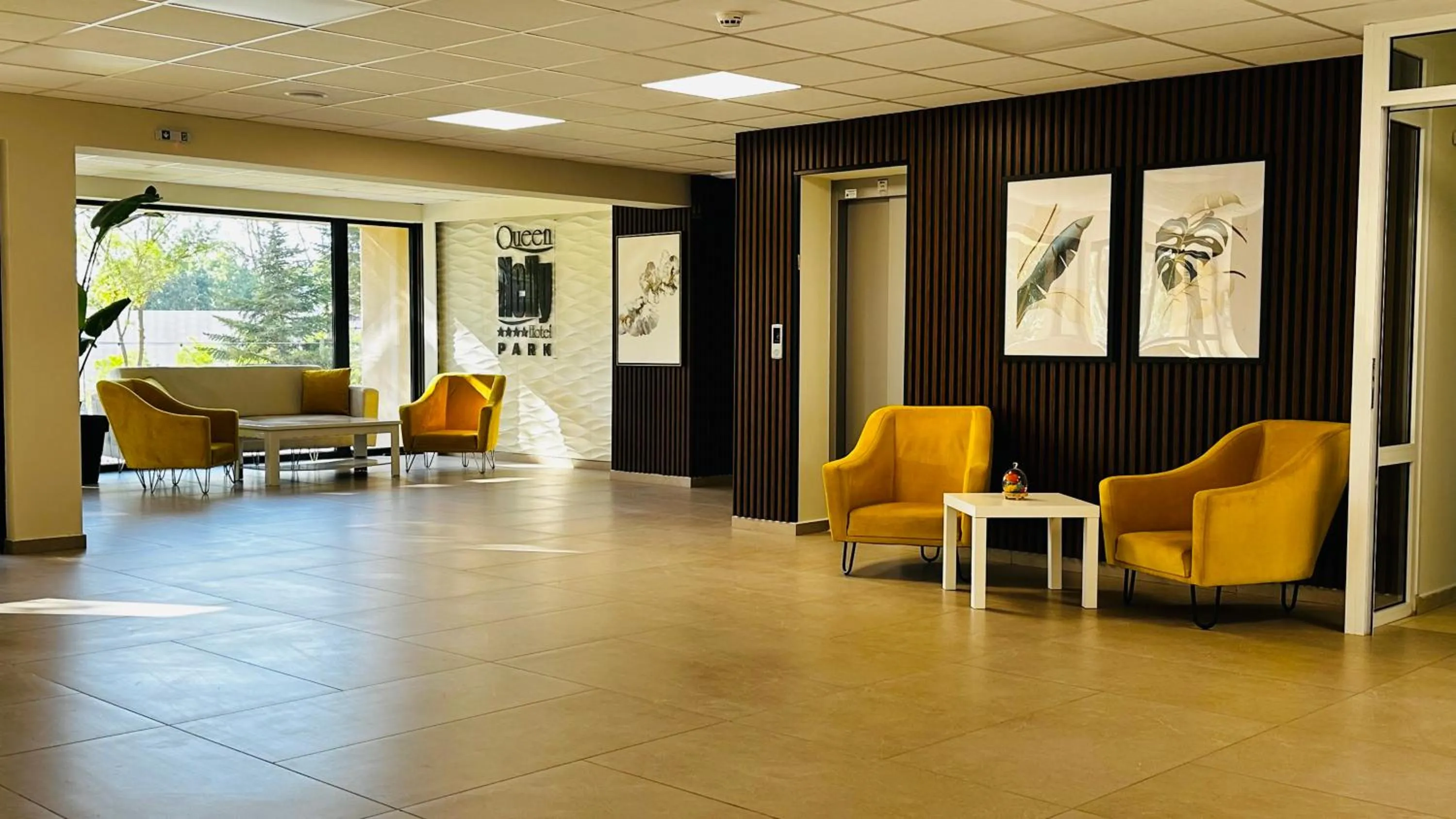 Lobby or reception in Queen Nelly Park