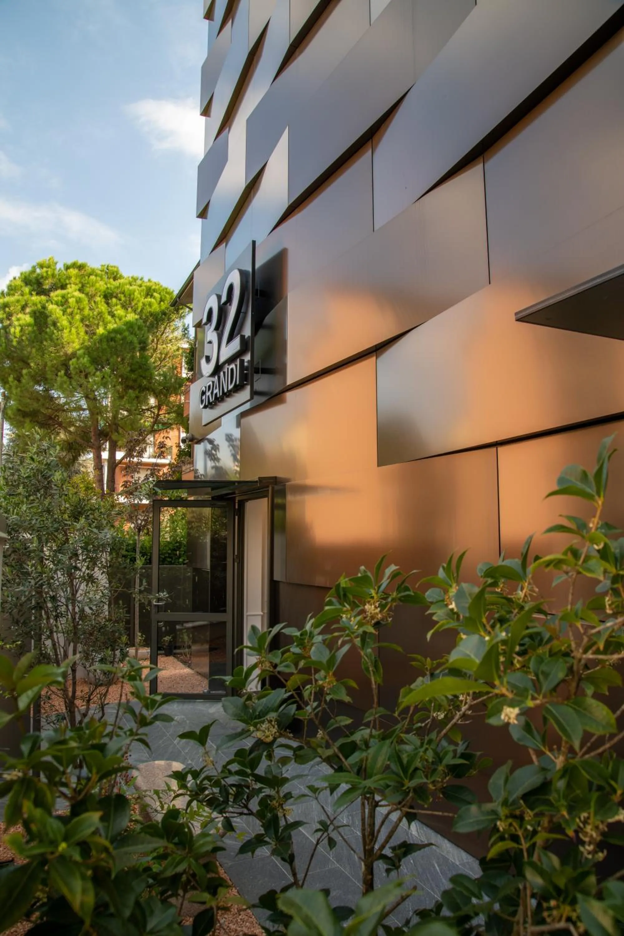 GRANDI 32 Boutique Residence