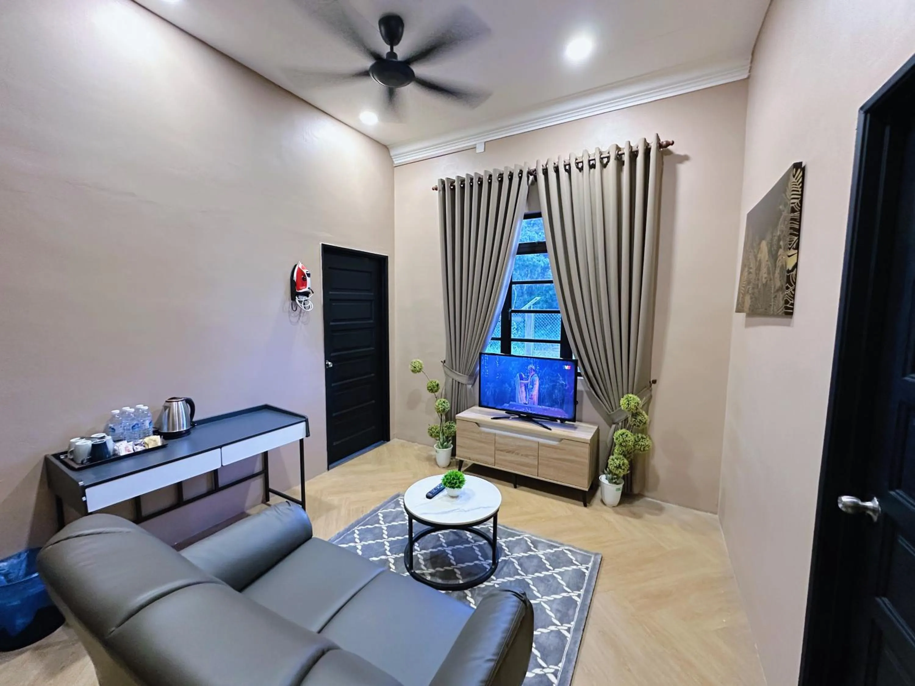 Bed in Melur Inn, Tok Jembal