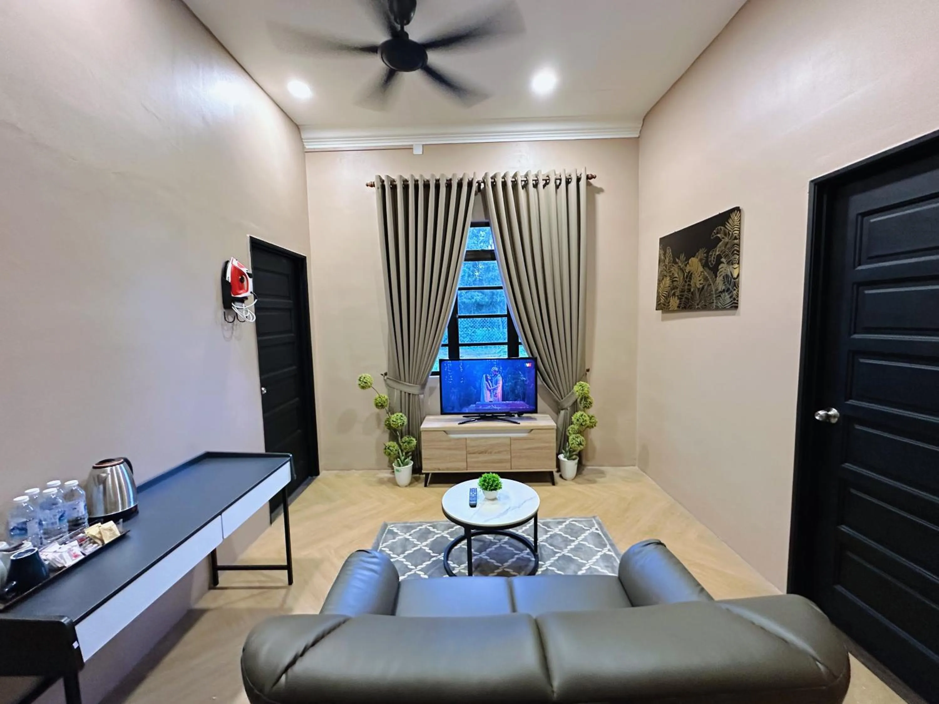 Melur Inn, Tok Jembal