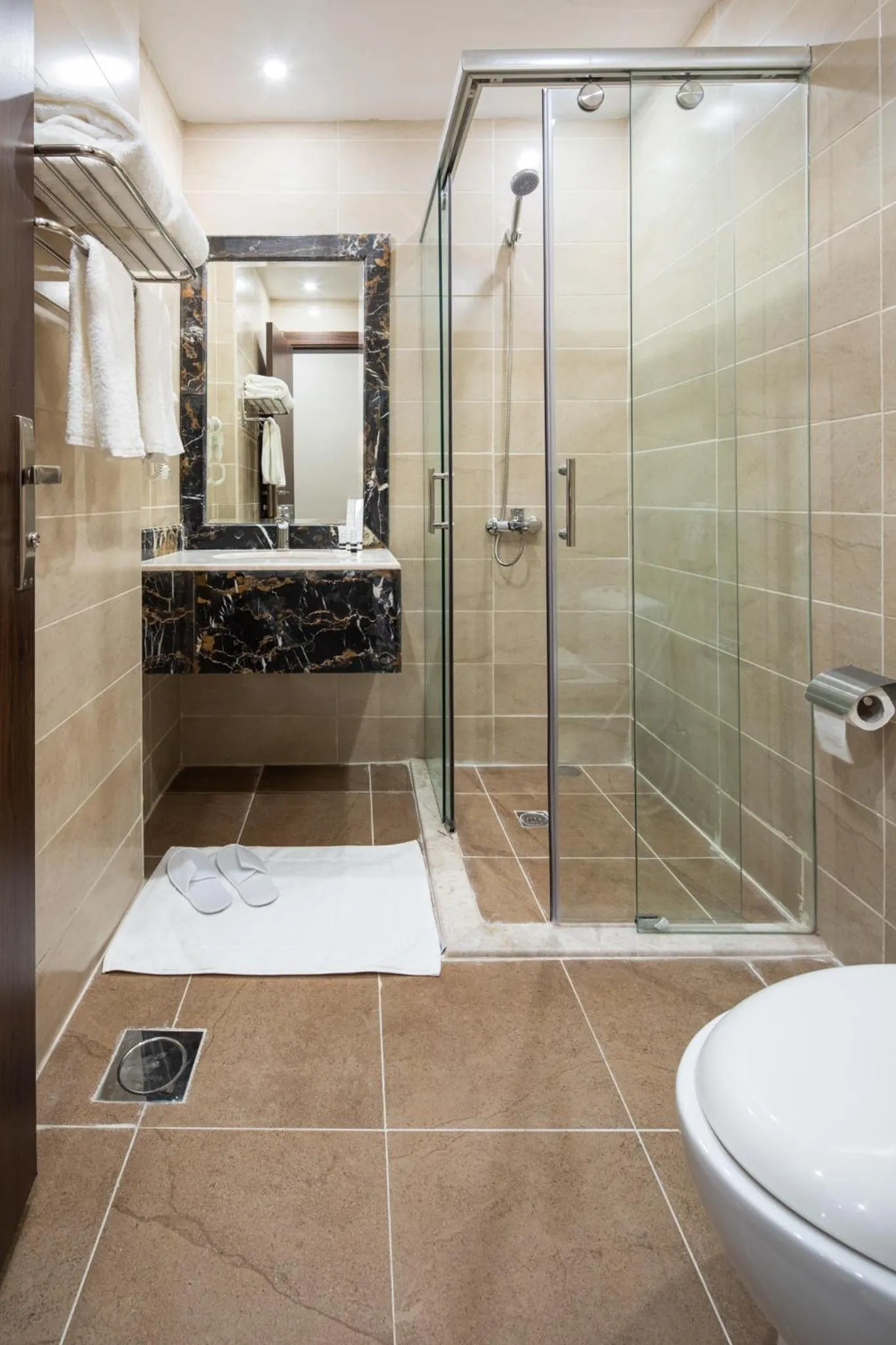 Bathroom in Mirada Purple Zahra - Serviced Apartments
