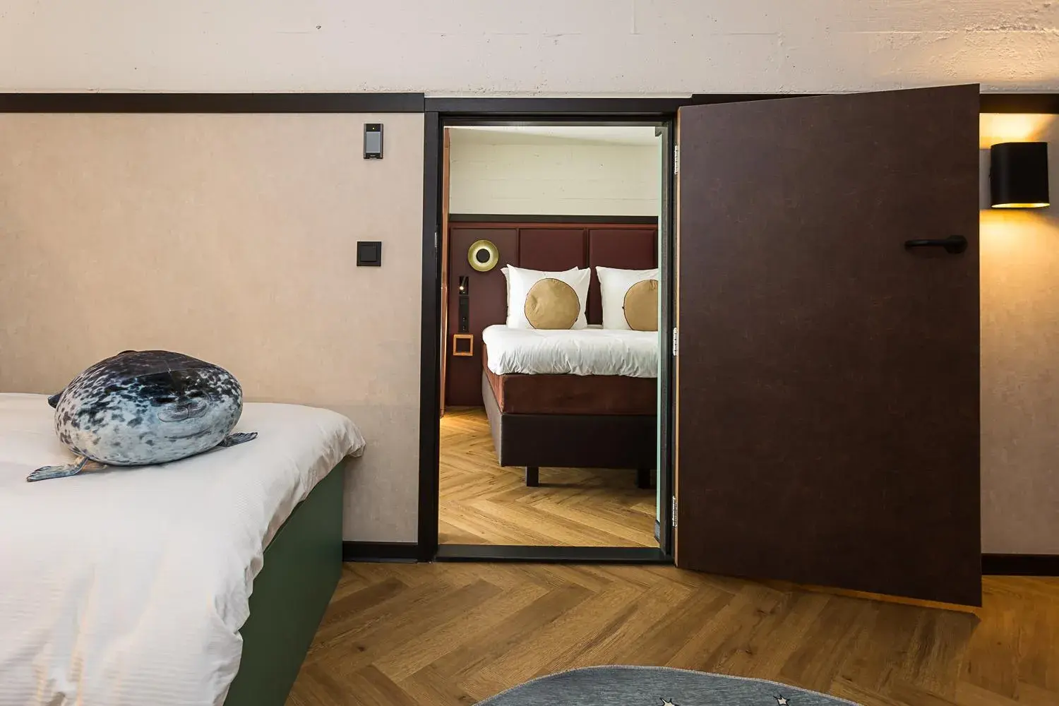 Deluxe Family Room - no pets allowed in Hotel de Timmerfabriek I Kloeg Collection Deluxe Family Room - no pets allowed in Hotel de Timmerfabriek I Kloeg Collection