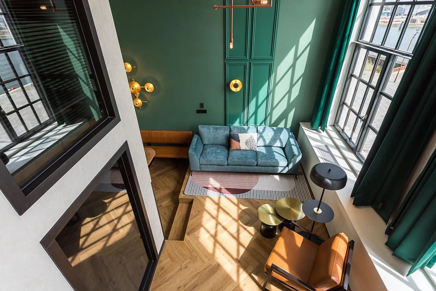 Seating area in Hotel de Timmerfabriek I Kloeg Collection