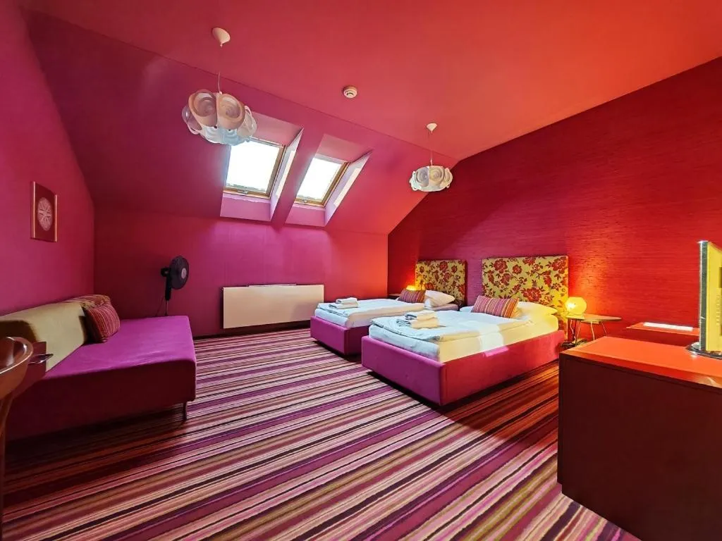 Bed in Hotel Rajská zahrada