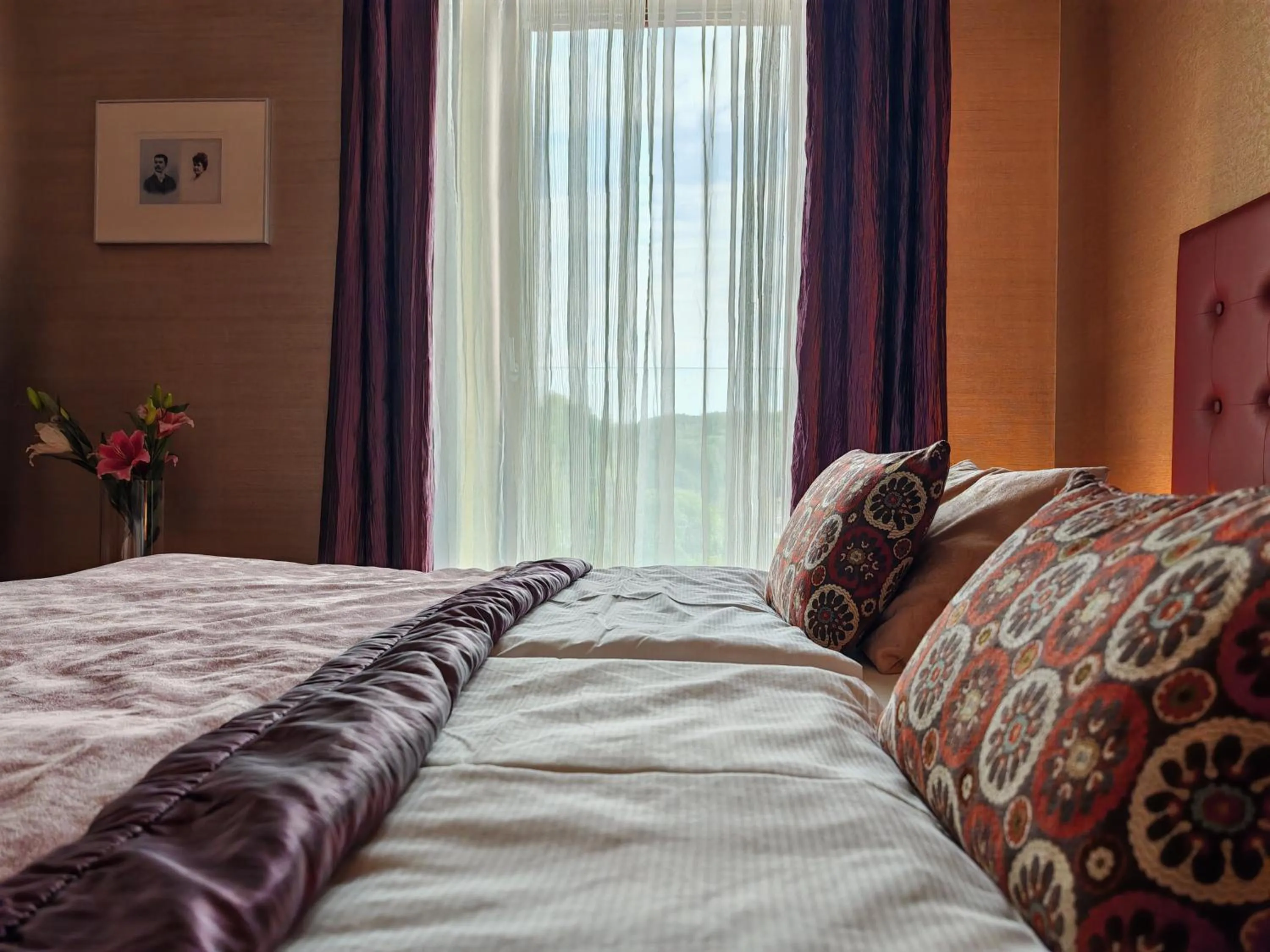 Bed in Hotel Rajská zahrada