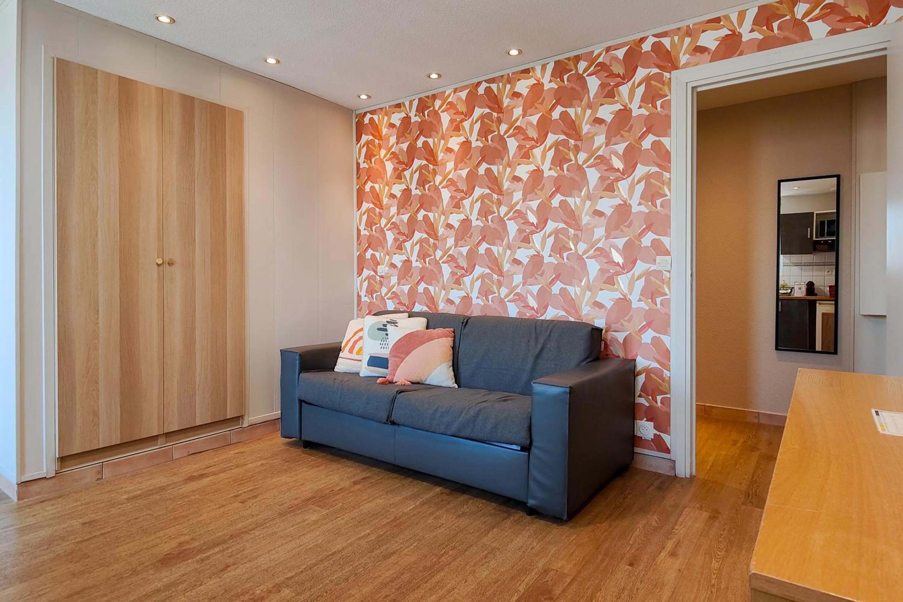 Living room in Aparthotel AMMI Nice Massena - ex Ajoupa