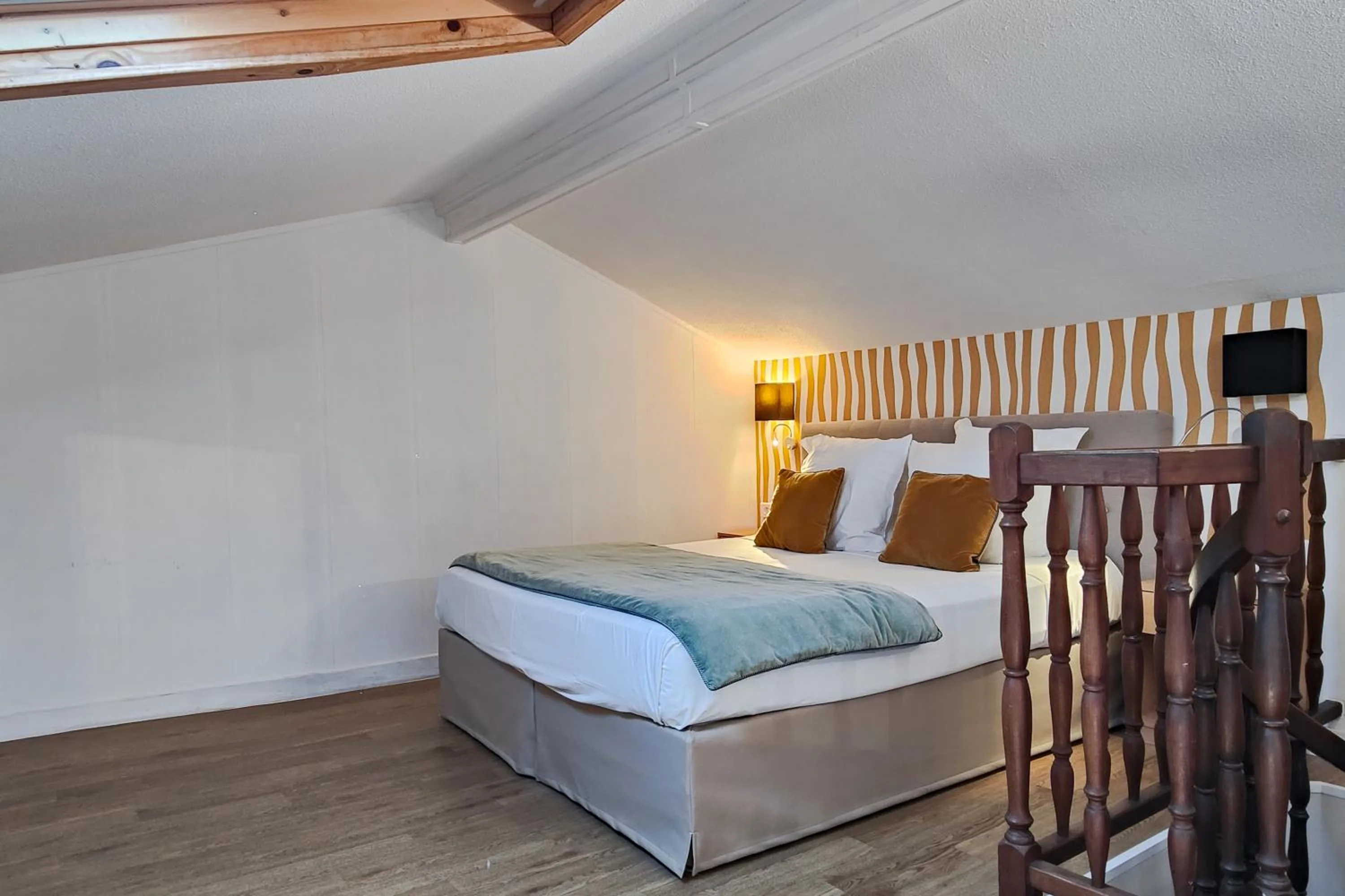 Bedroom, Bed in Aparthotel AMMI Nice Massena - ex Ajoupa