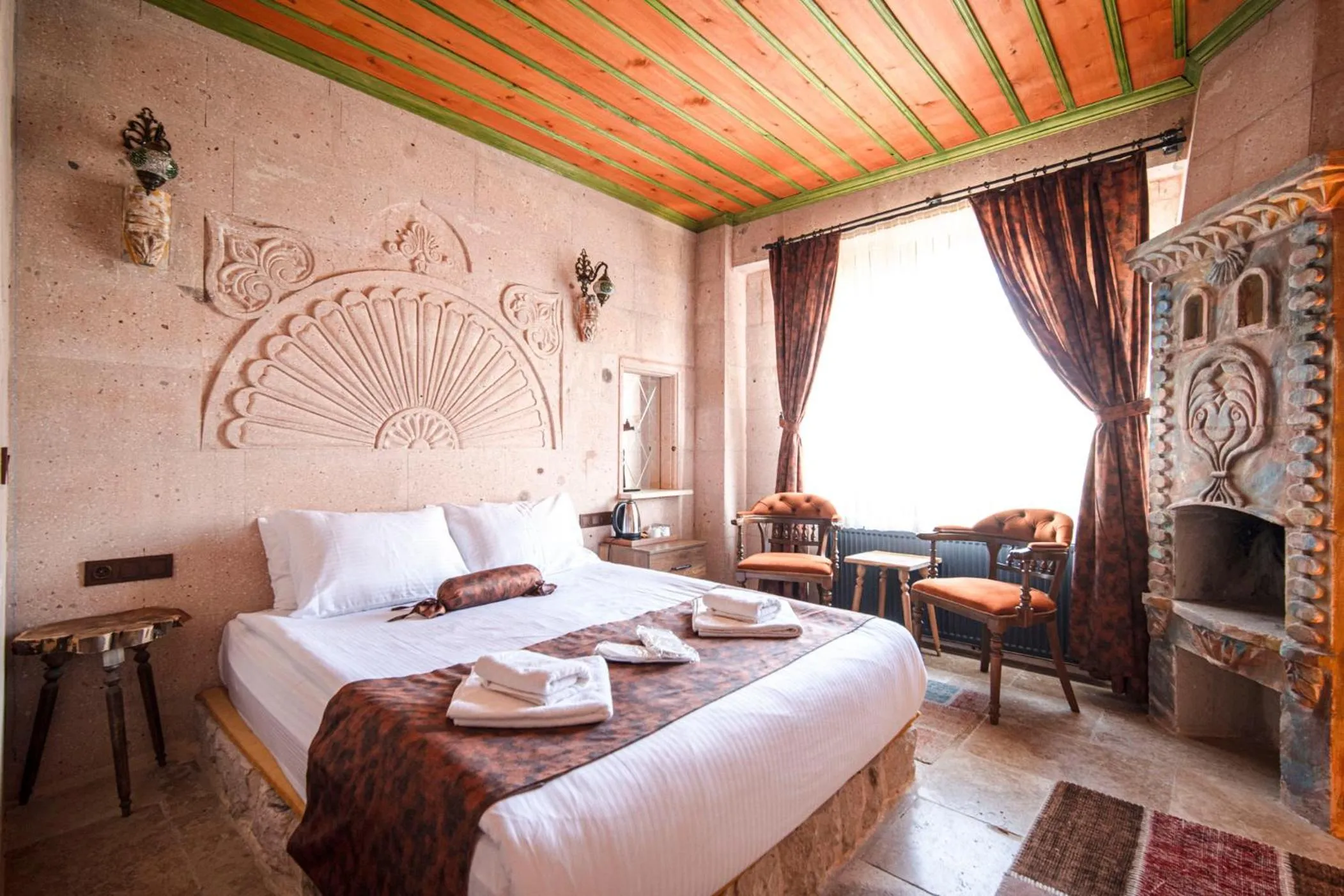 Bed in Deluna Cappadocia