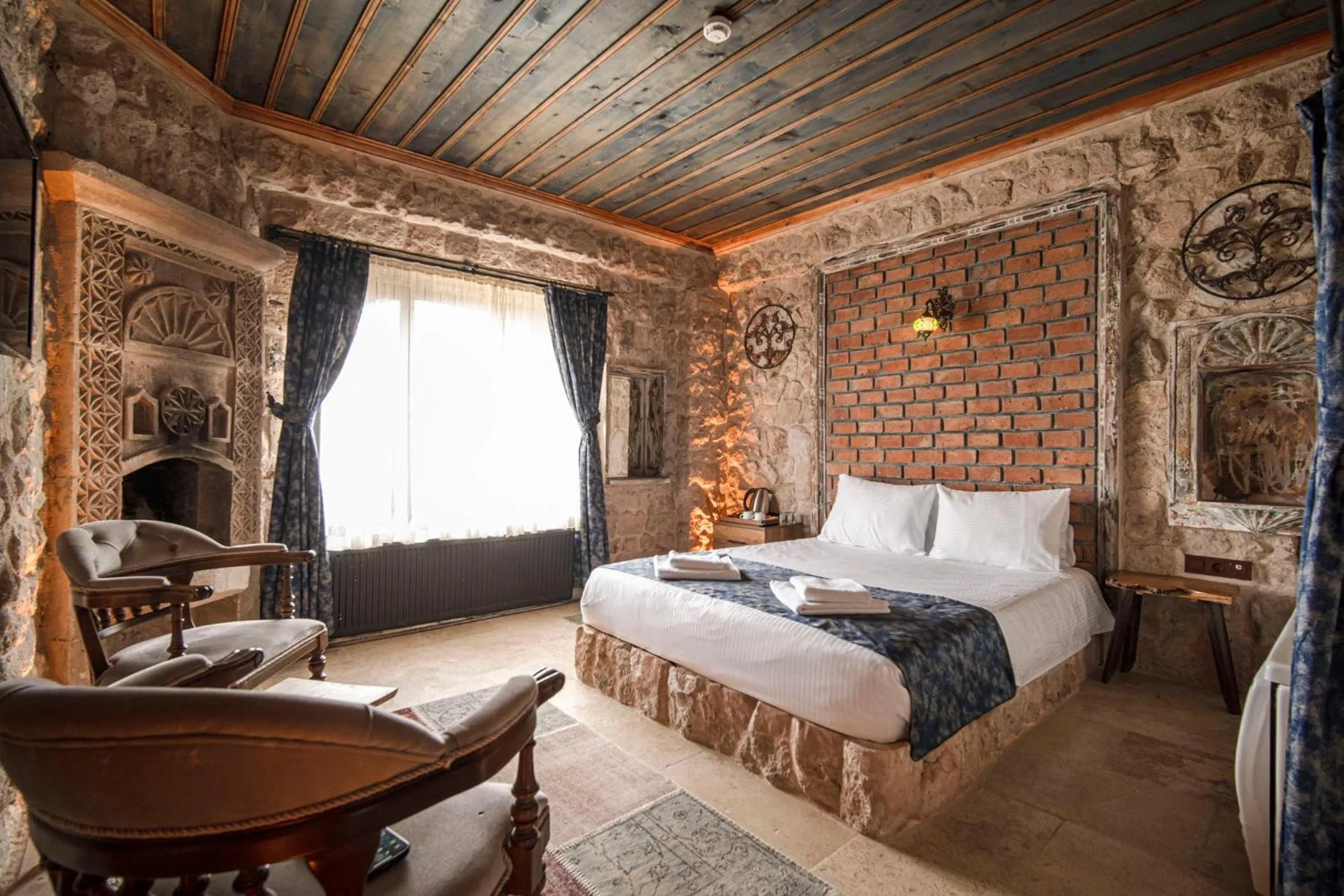 Bed in Deluna Cappadocia