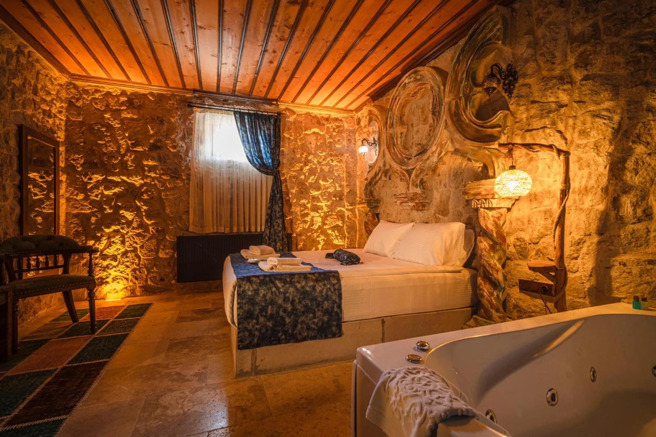 Bed in Deluna Cappadocia