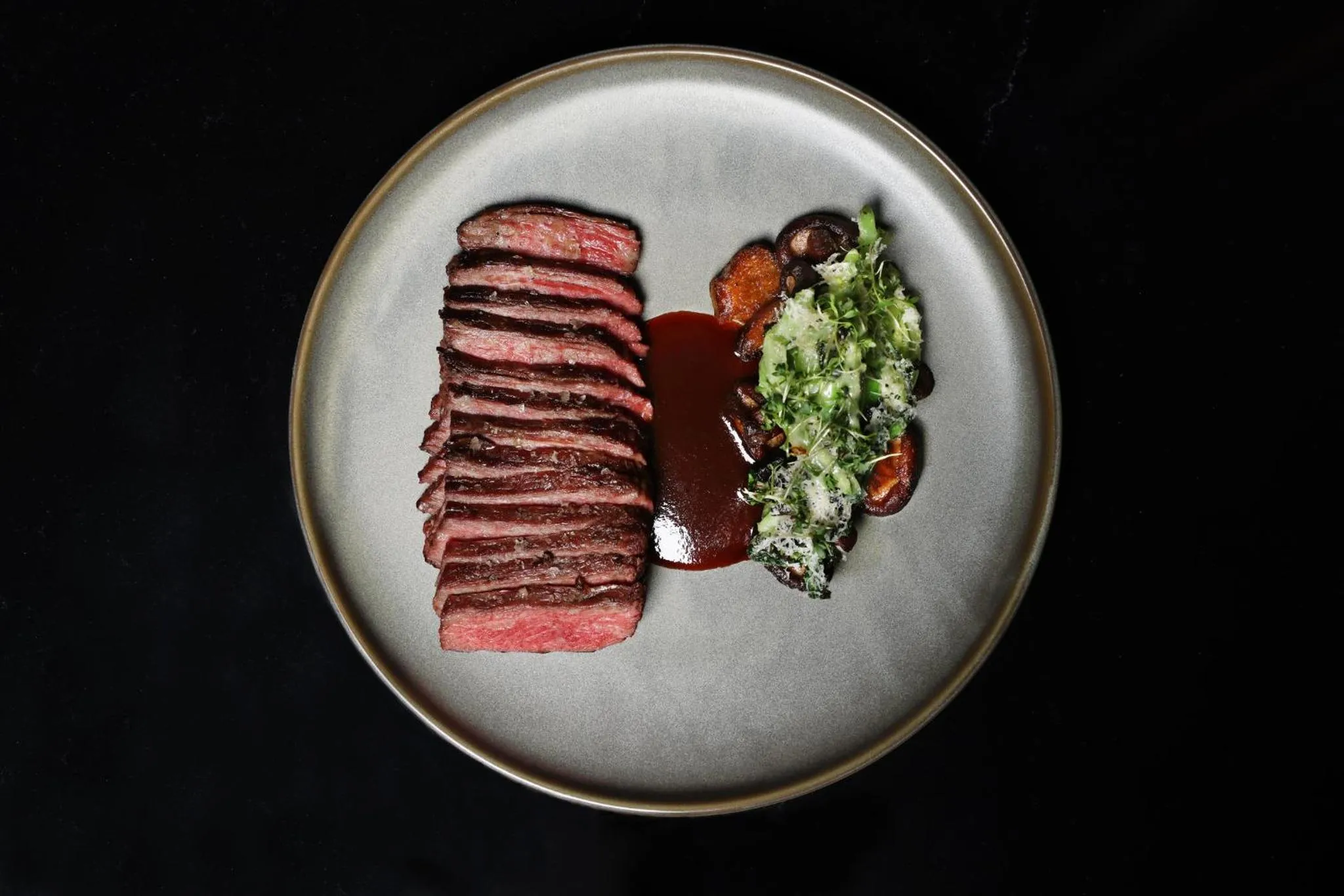 Restaurant/places to eat in Hotel Reykjavík Saga