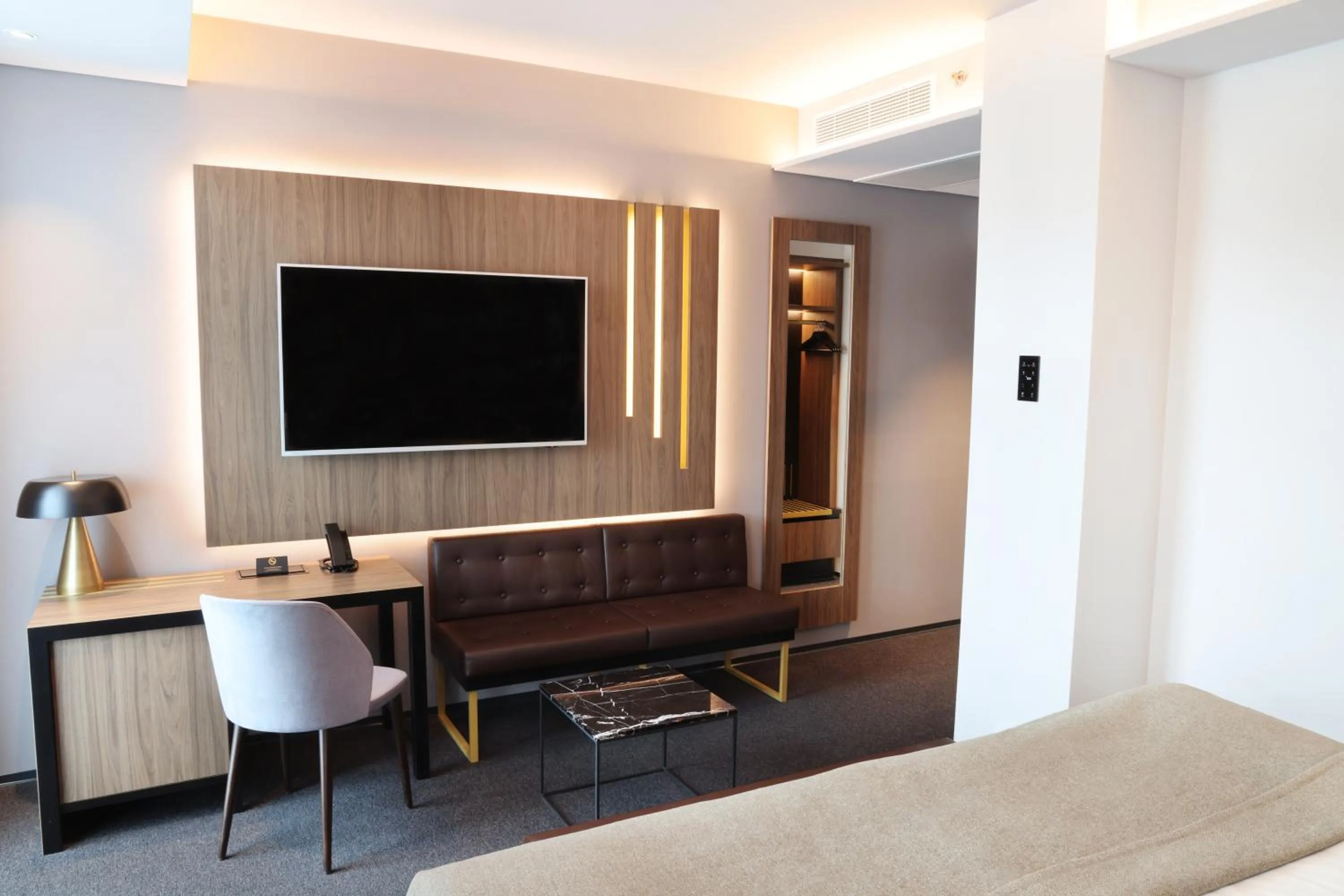 Bed in Hotel Reykjavík Saga